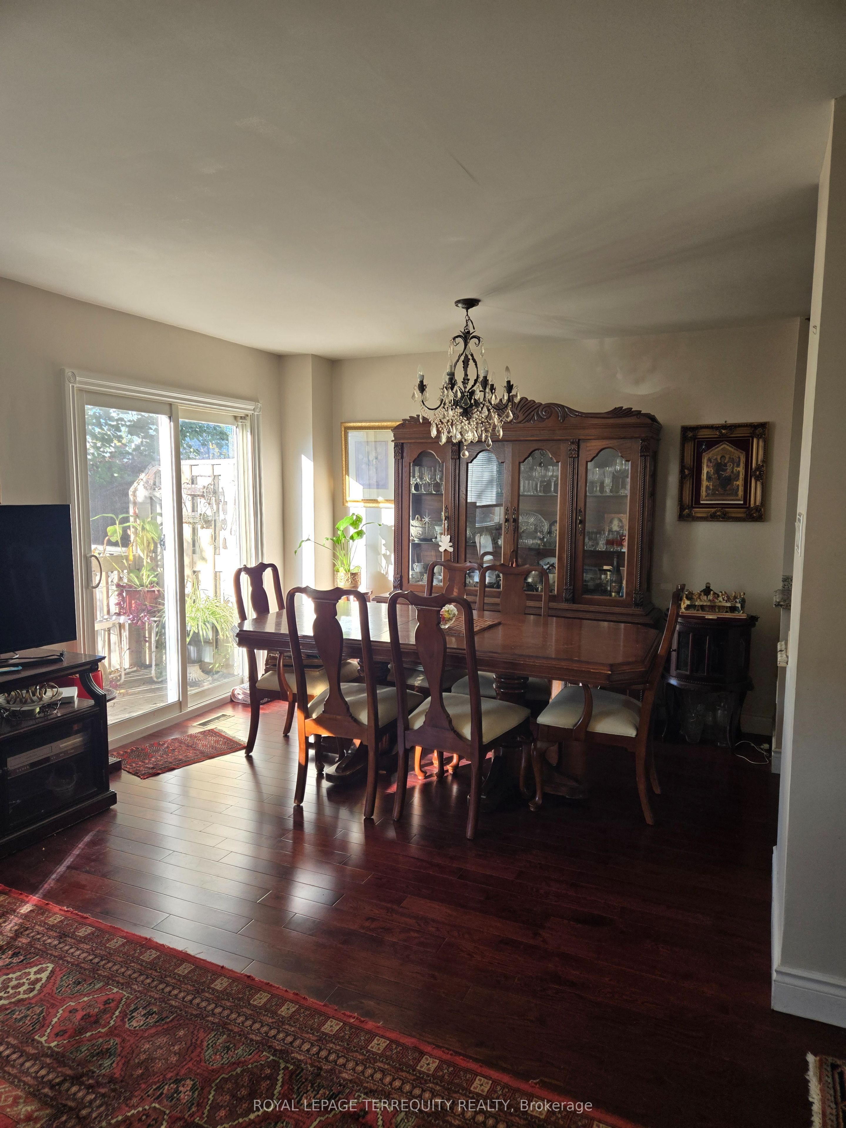 4635 Regents Terrace 34 Property Photo 2
