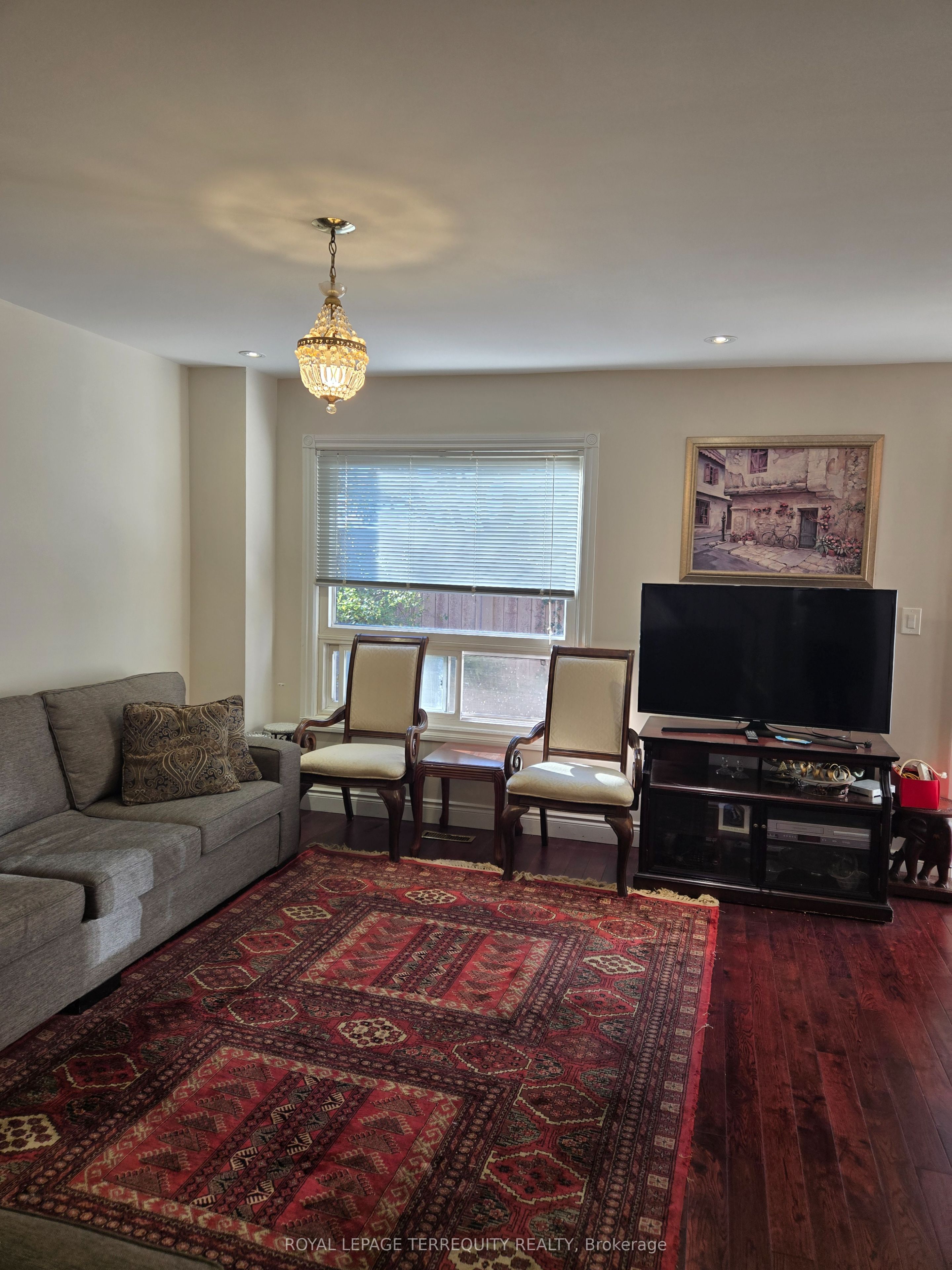 4635 Regents Terrace 34 Property Photo 3