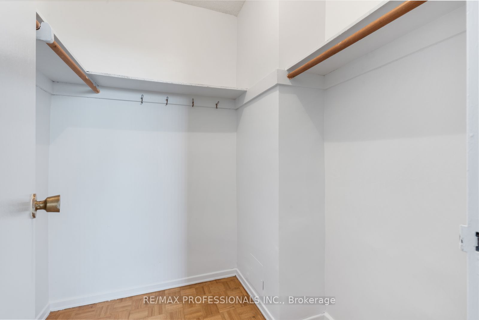 451 The West Mall Drive 1102 Property Photo 15