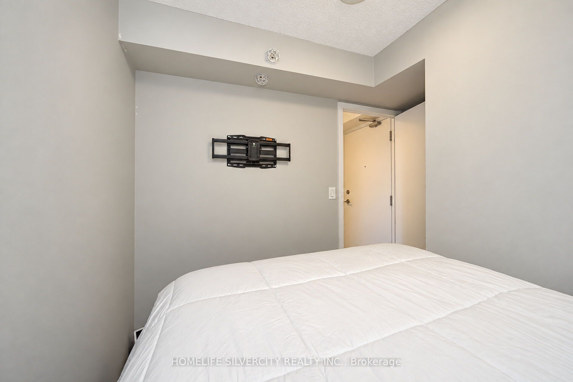 1420 Dupont Street 1405 Property Photo 16