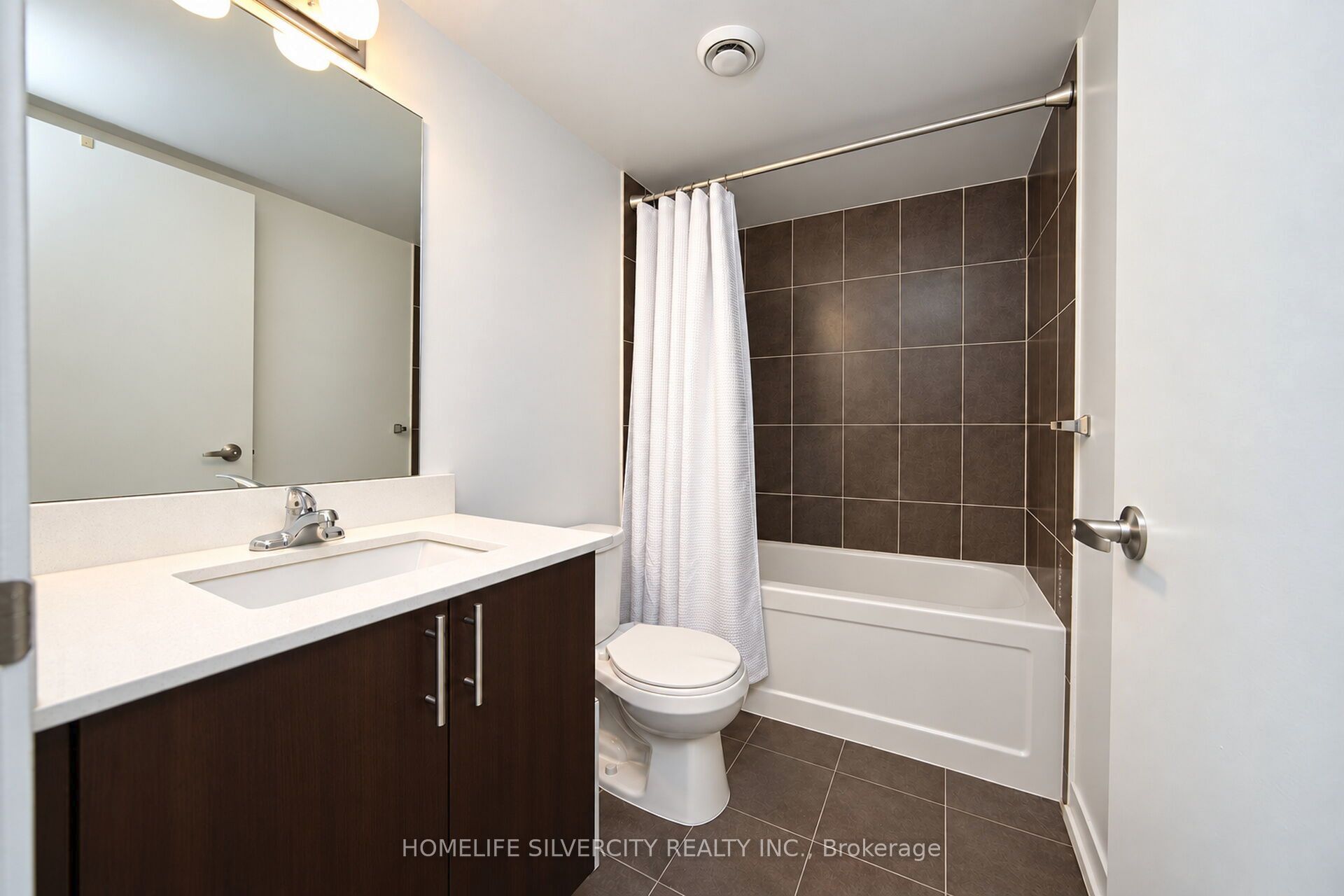 1420 Dupont Street 1405 Property Photo 17