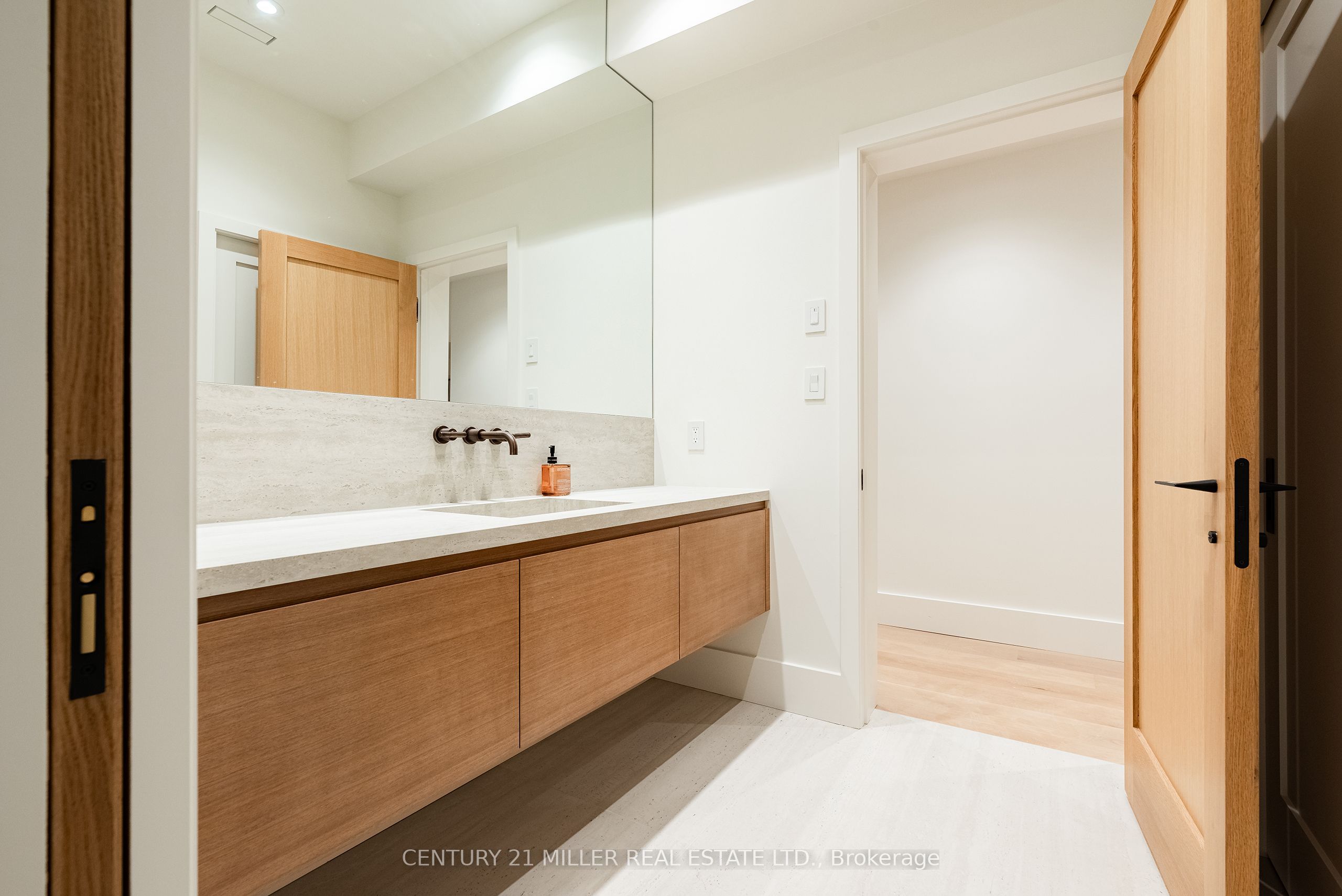 222 Burgundy Drive Property Photo 39