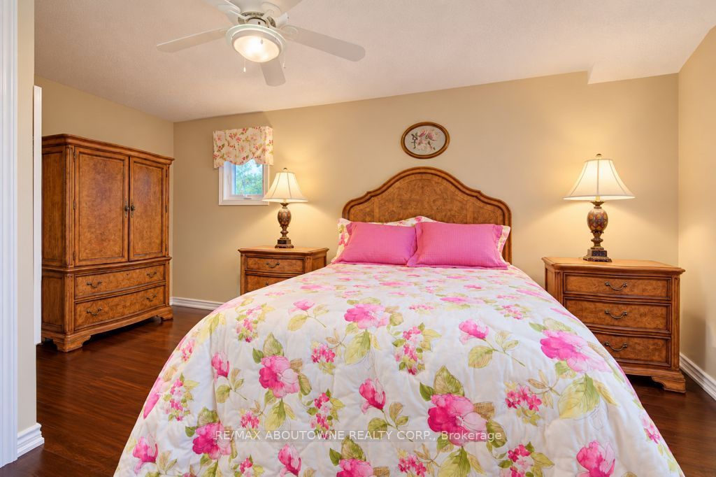 2220 Dunvegan Avenue Property Photo 26