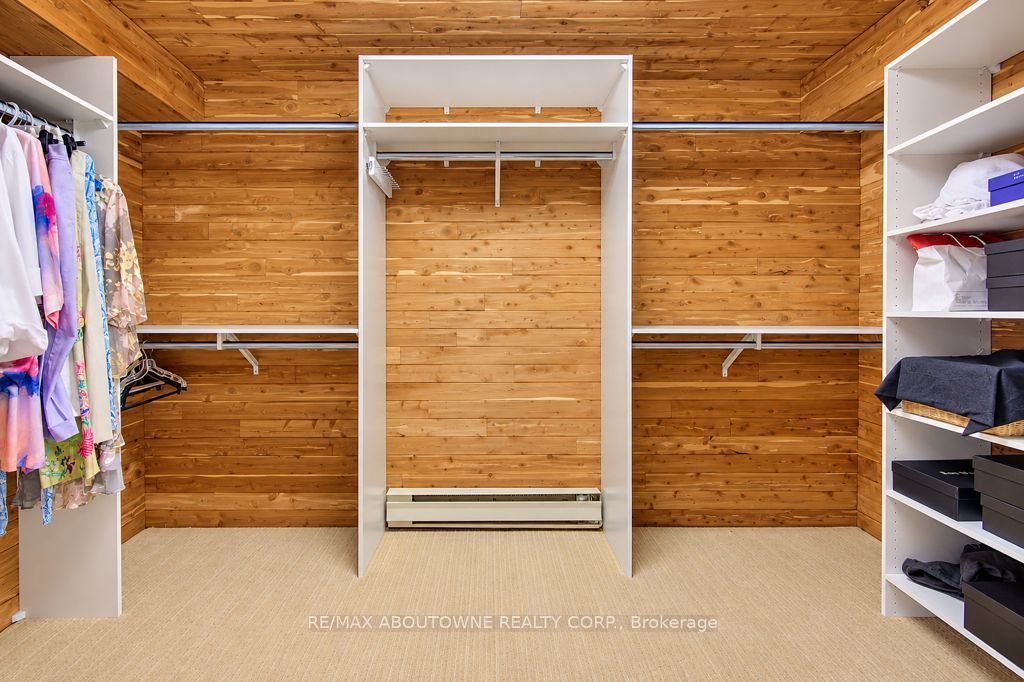 2220 Dunvegan Avenue Property Photo 37