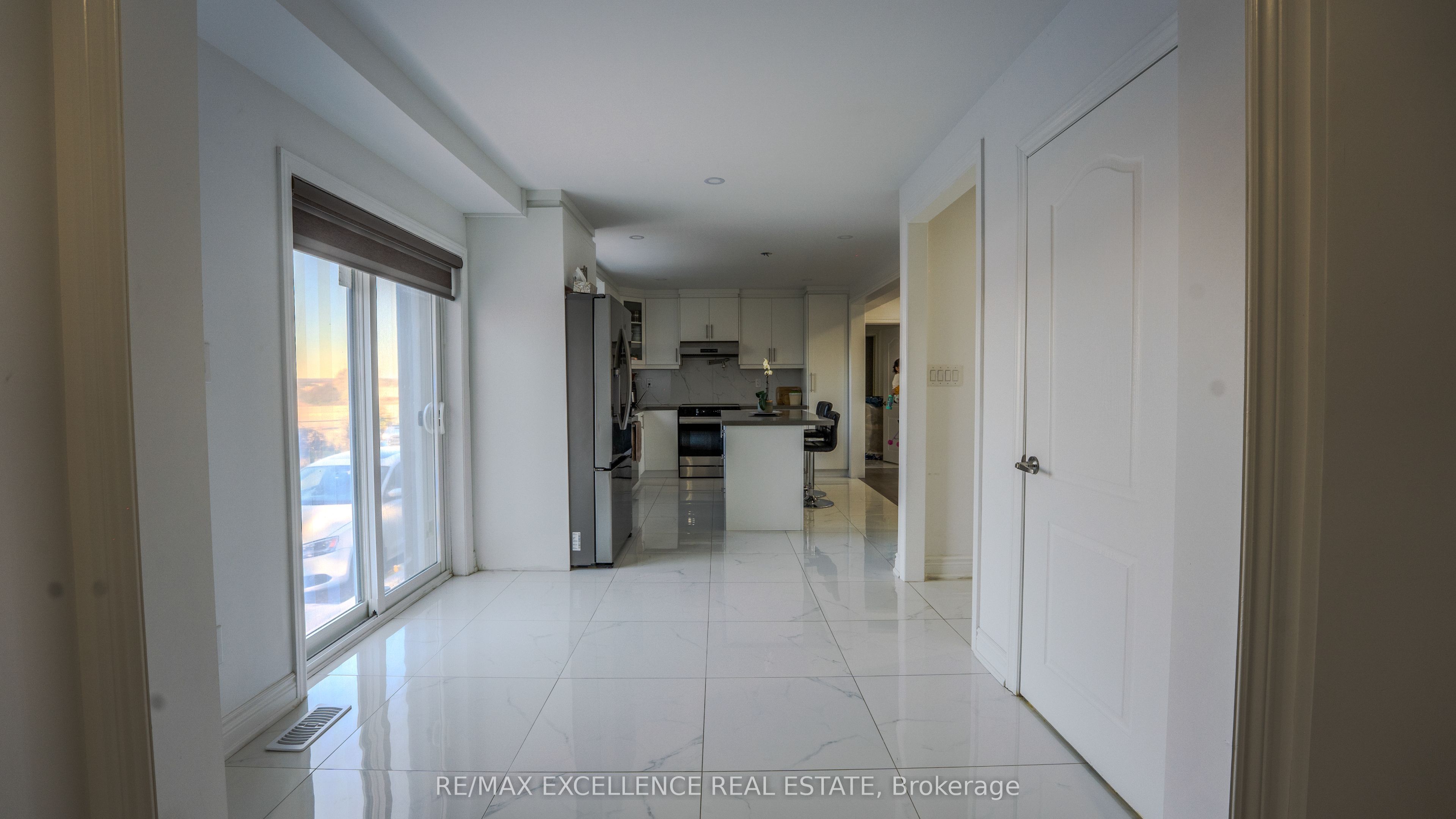 10420 Heritage Road Property Photo 5