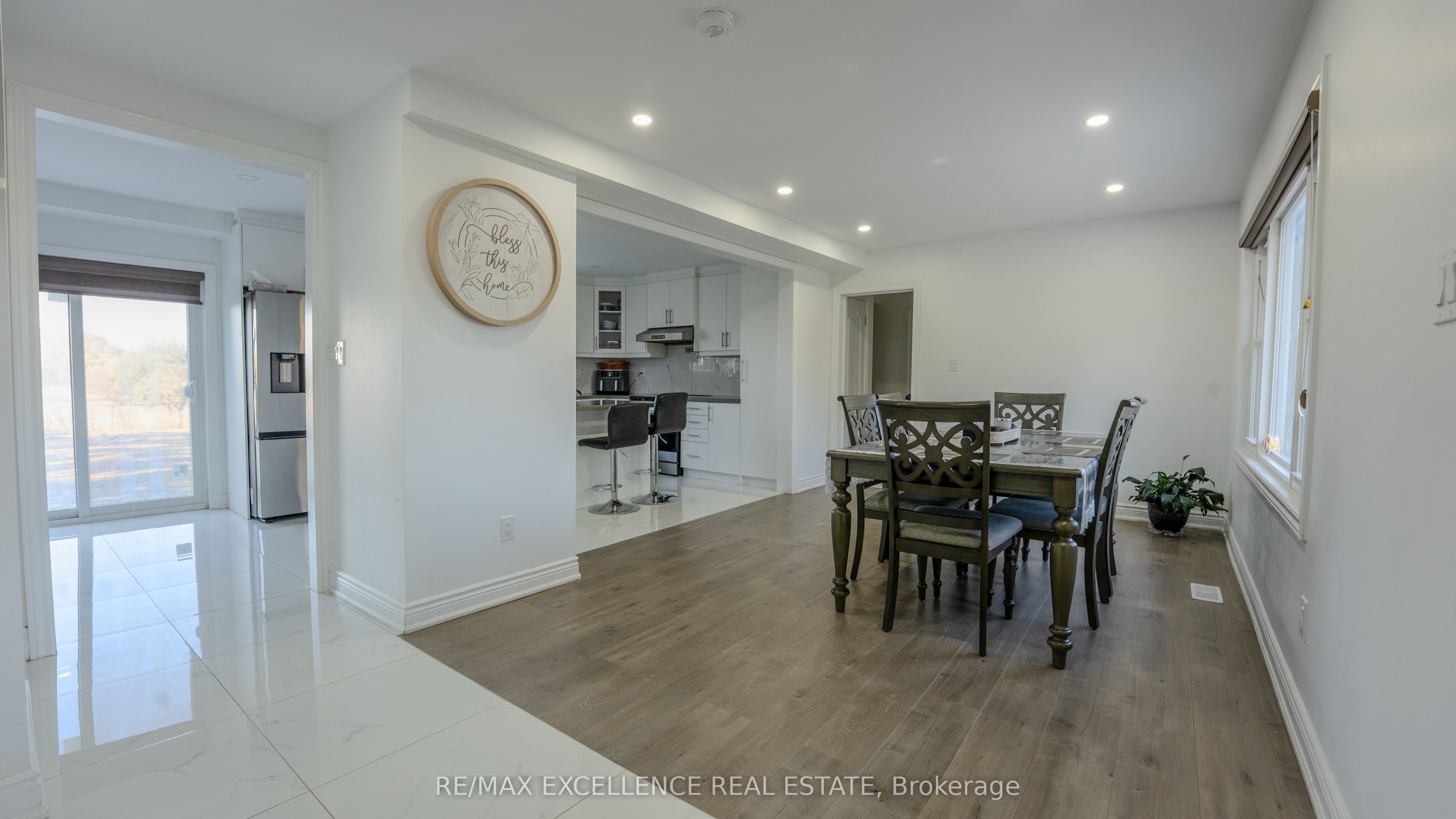 10420 Heritage Road Property Photo 6