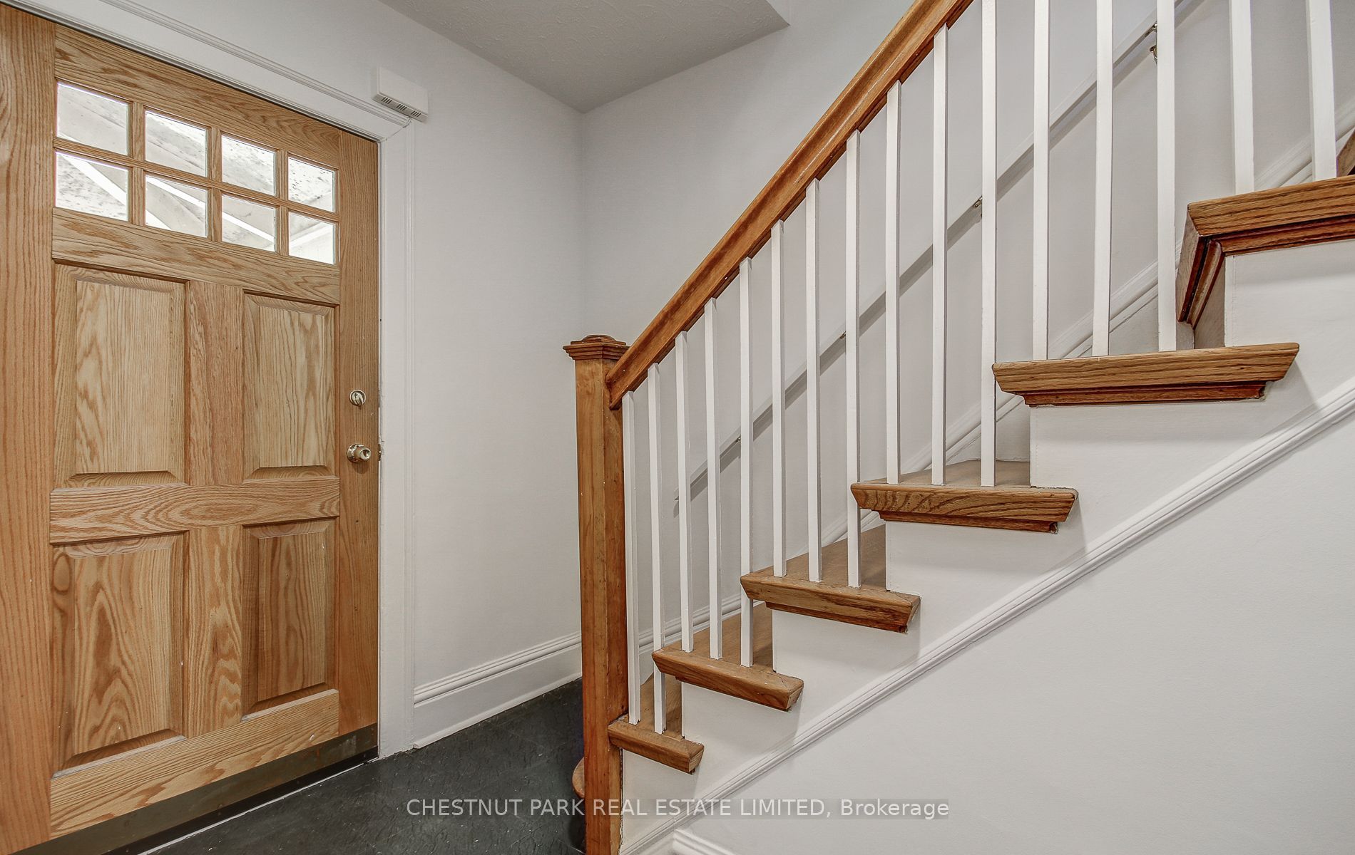 89 Fern Avenue Property Photo 4