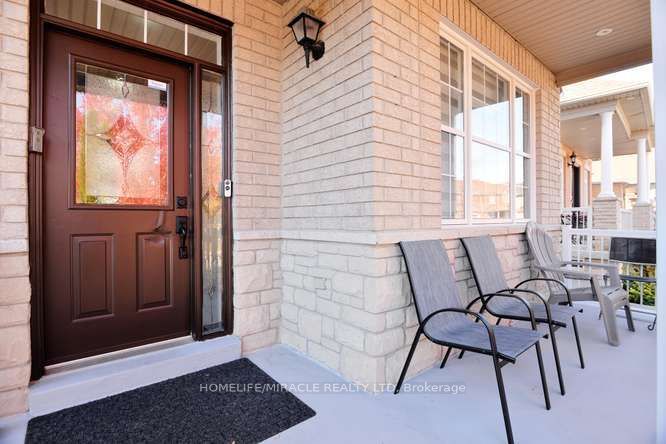 12 Plateau Drive Property Photo 5