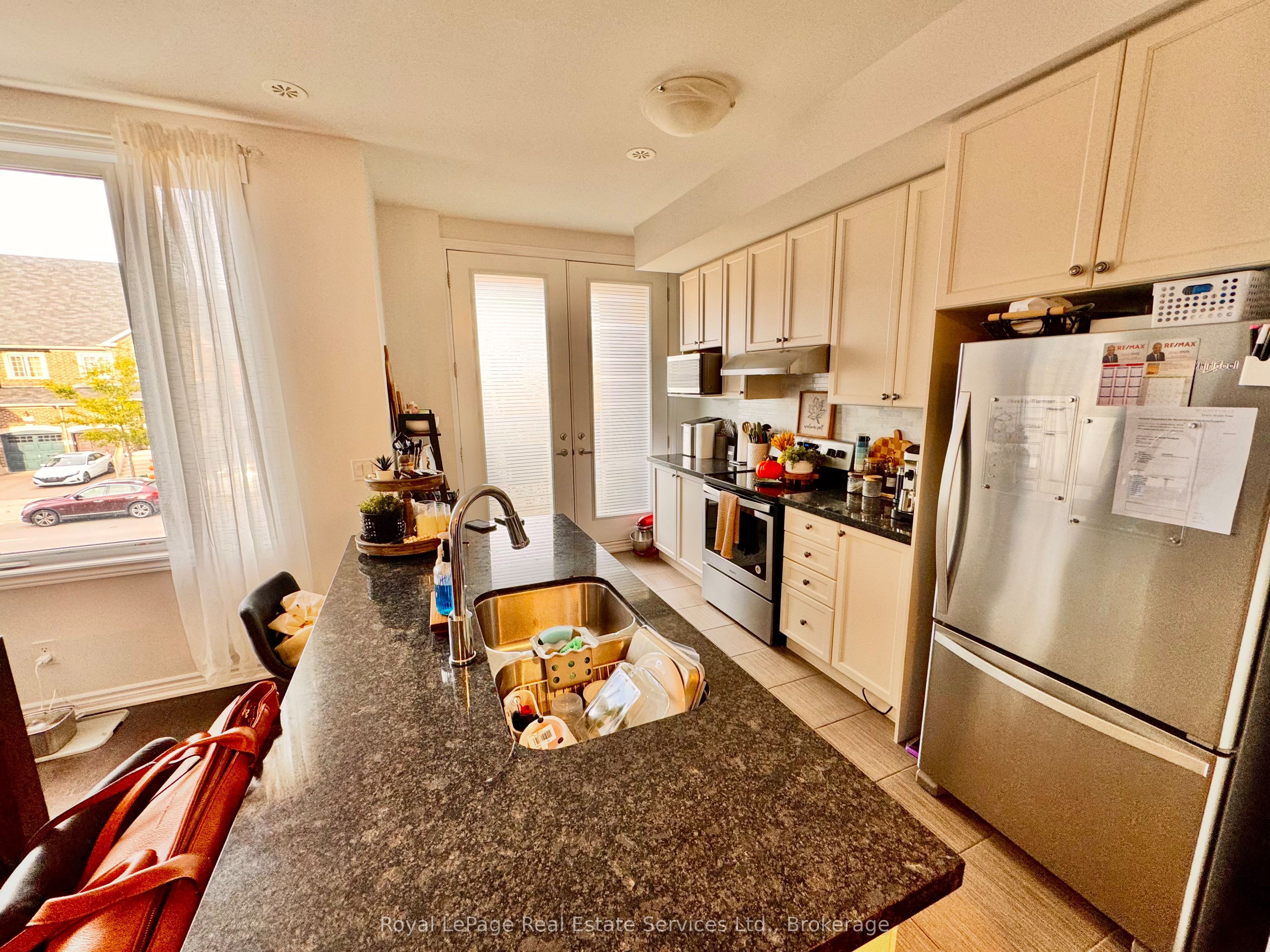 3050 Postridge Drive Property Photo 7