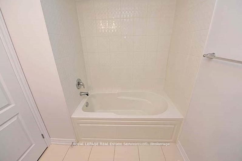 3050 Postridge Drive Property Photo 12