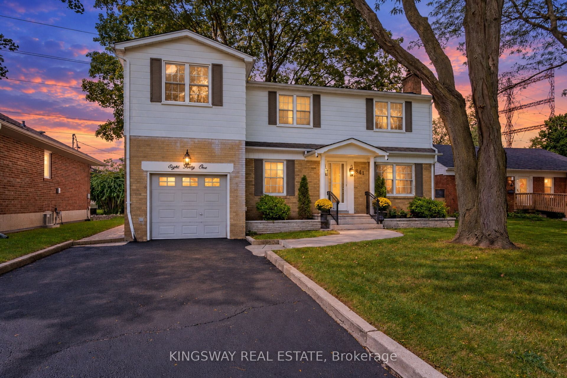 841 Whitney Drive Property Photo 1