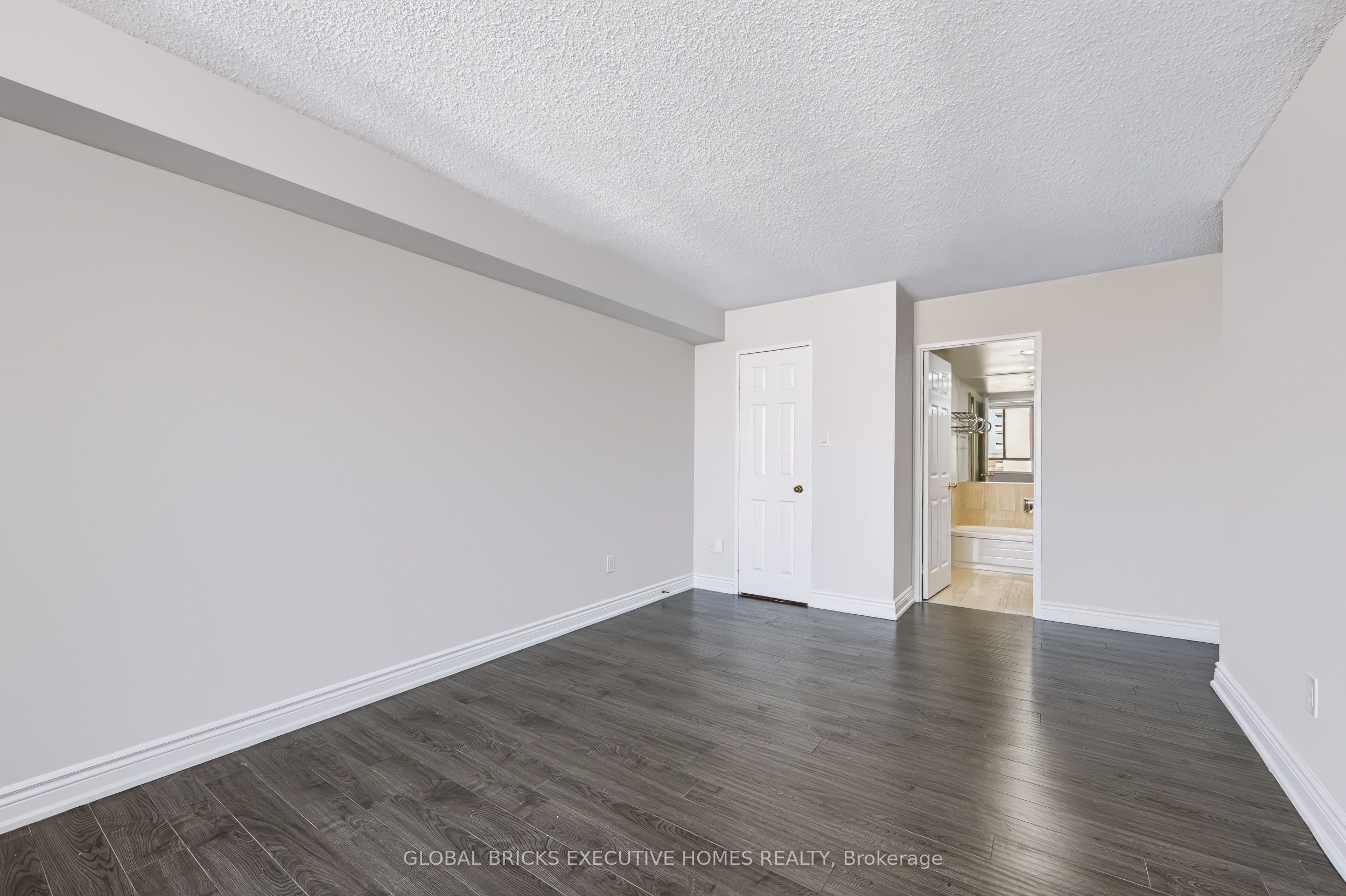 5 Lisa Street 1404 Property Photo 26