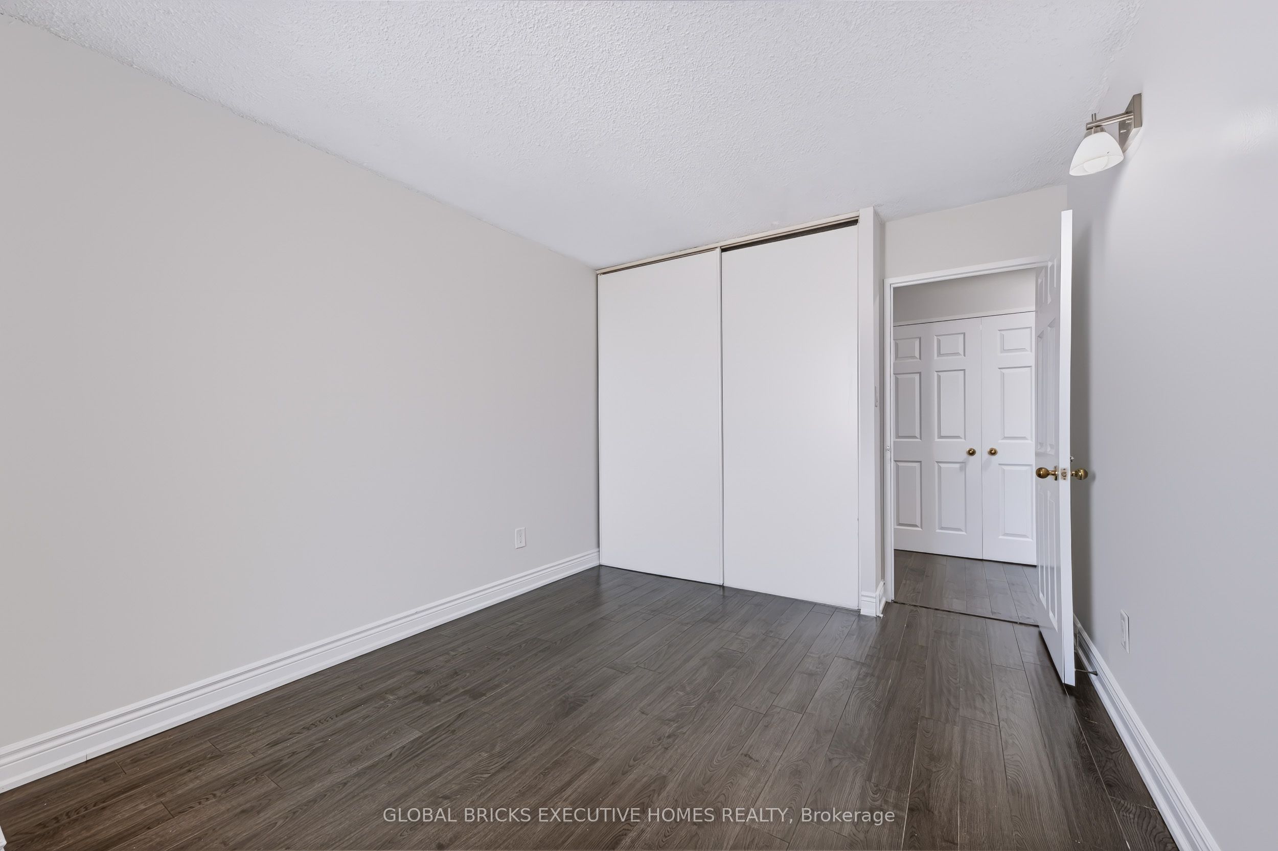 5 Lisa Street 1404 Property Photo 31