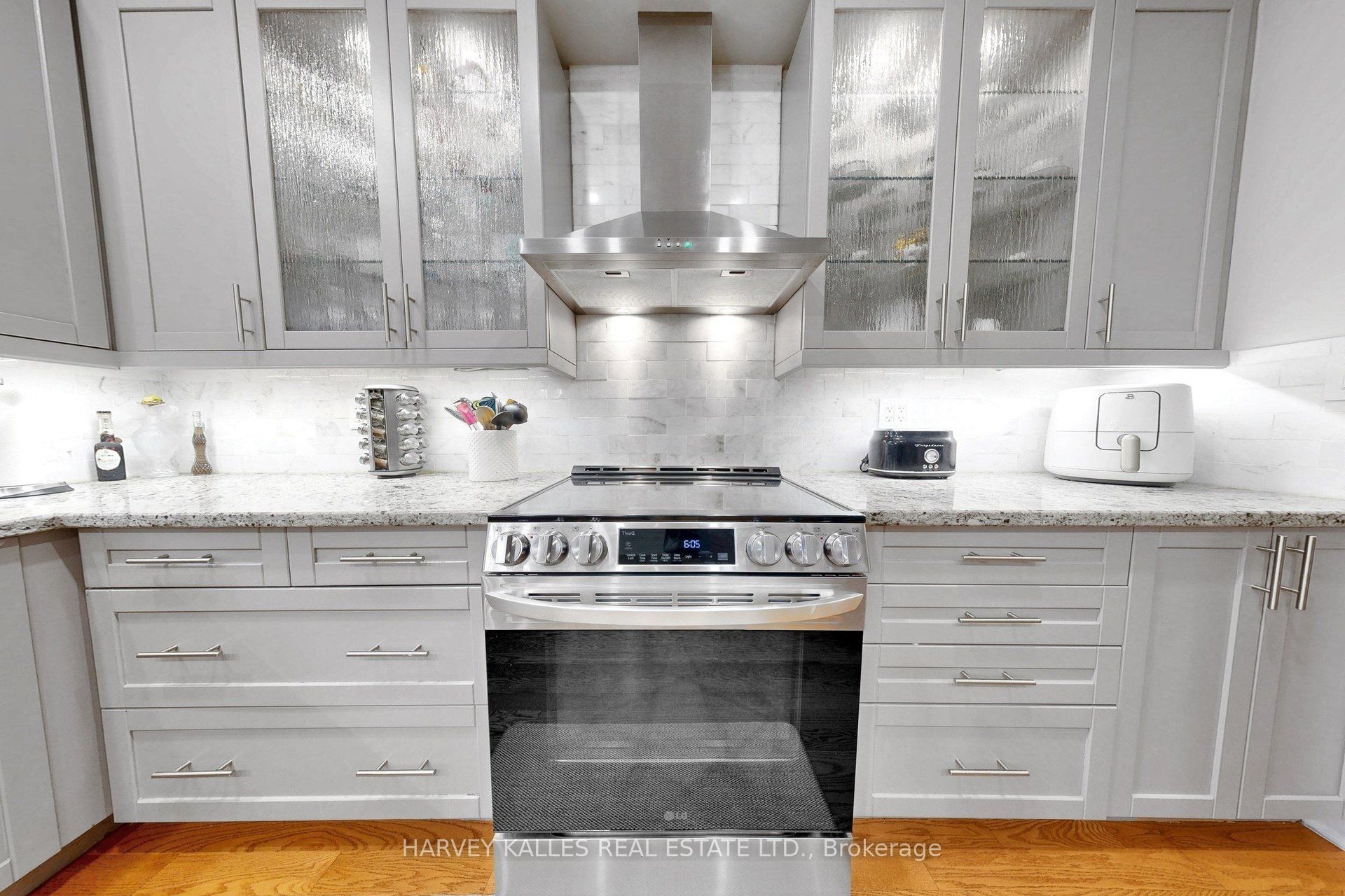 10 Concorde Drive Property Photo 8