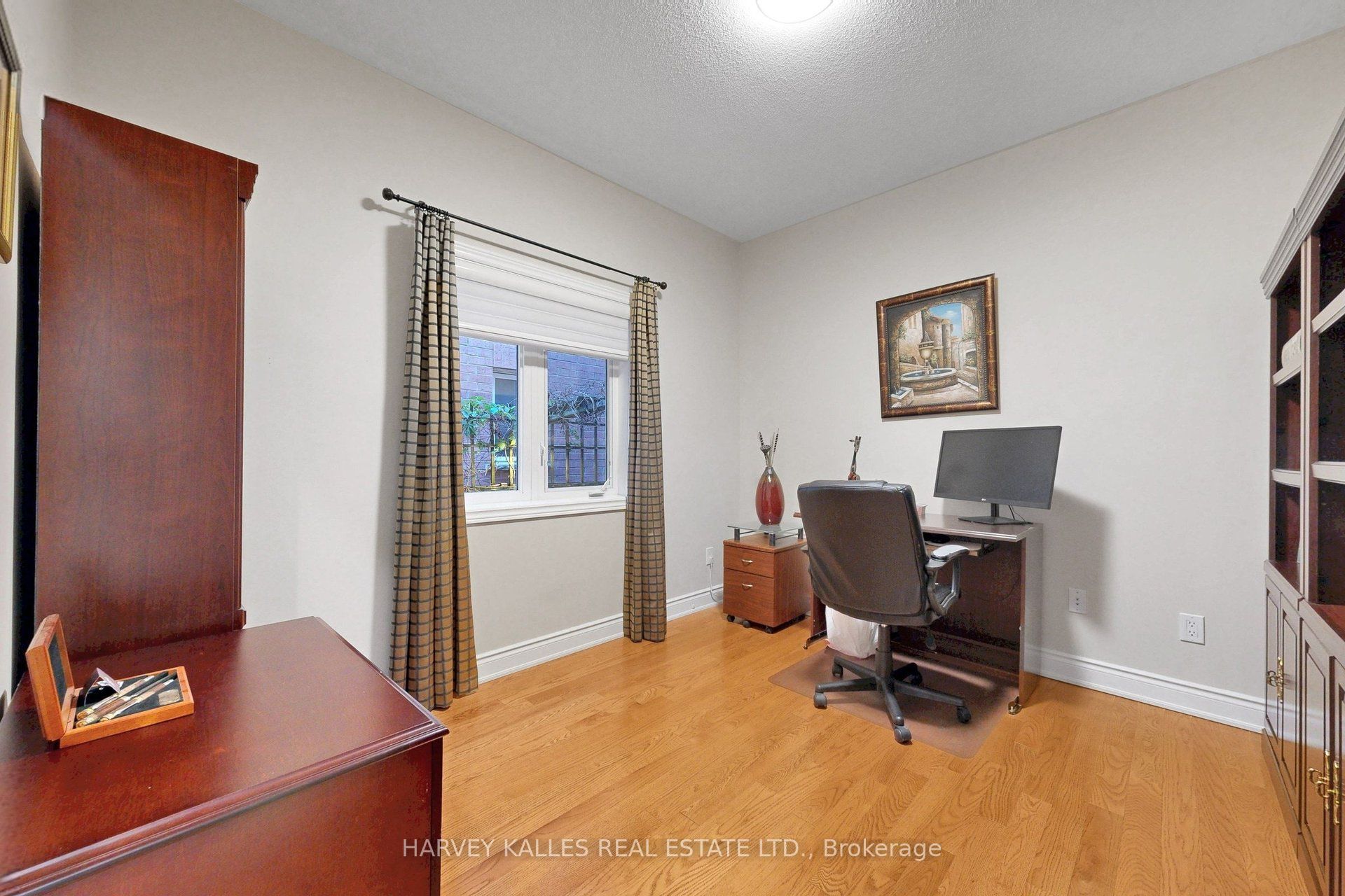 10 Concorde Drive Property Photo 15