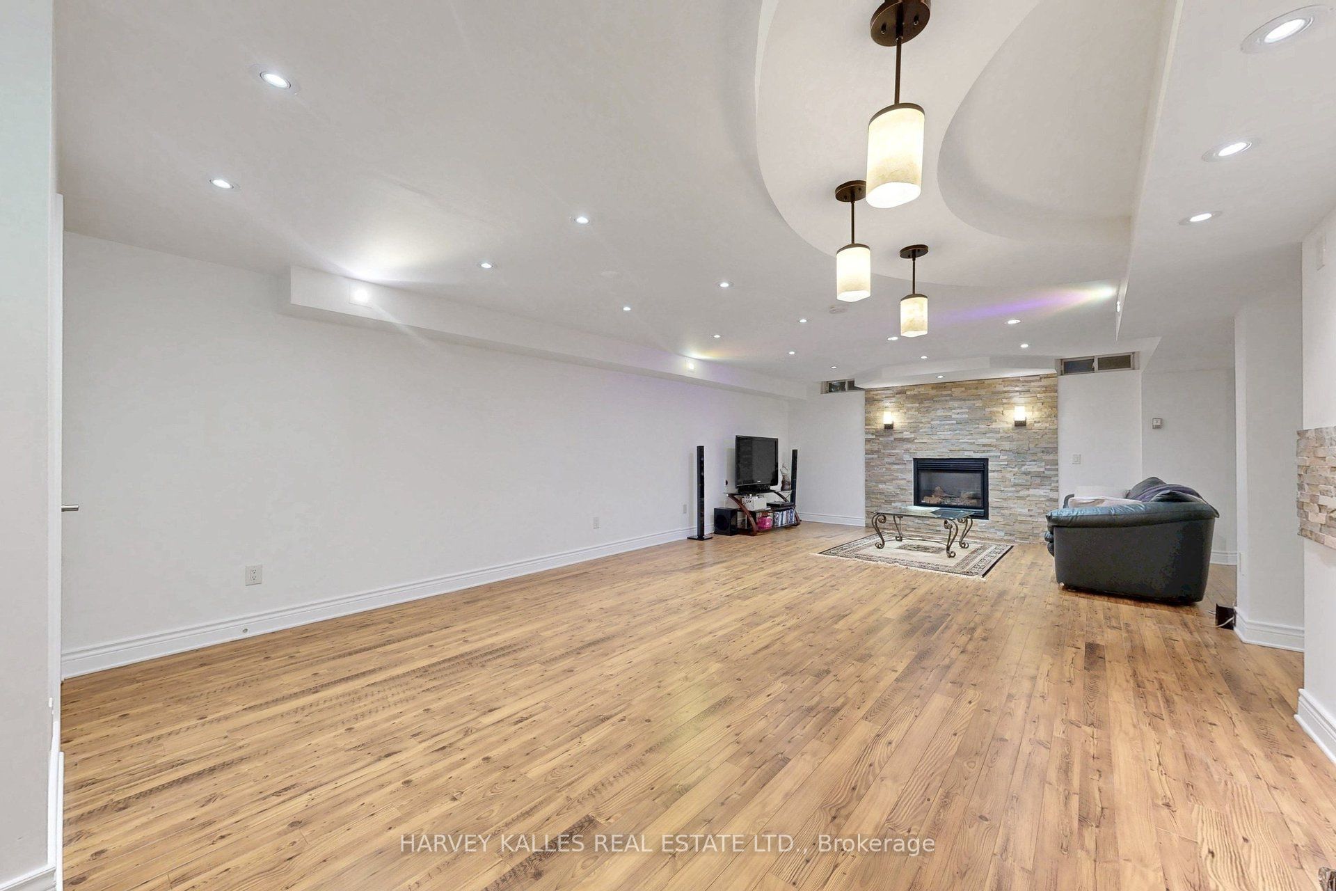 10 Concorde Drive Property Photo 30