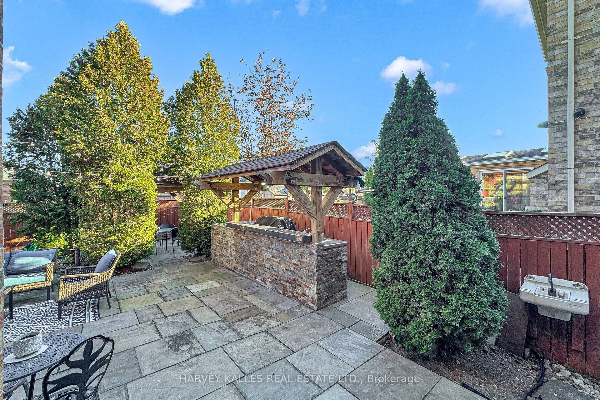 10 Concorde Drive Property Photo 36