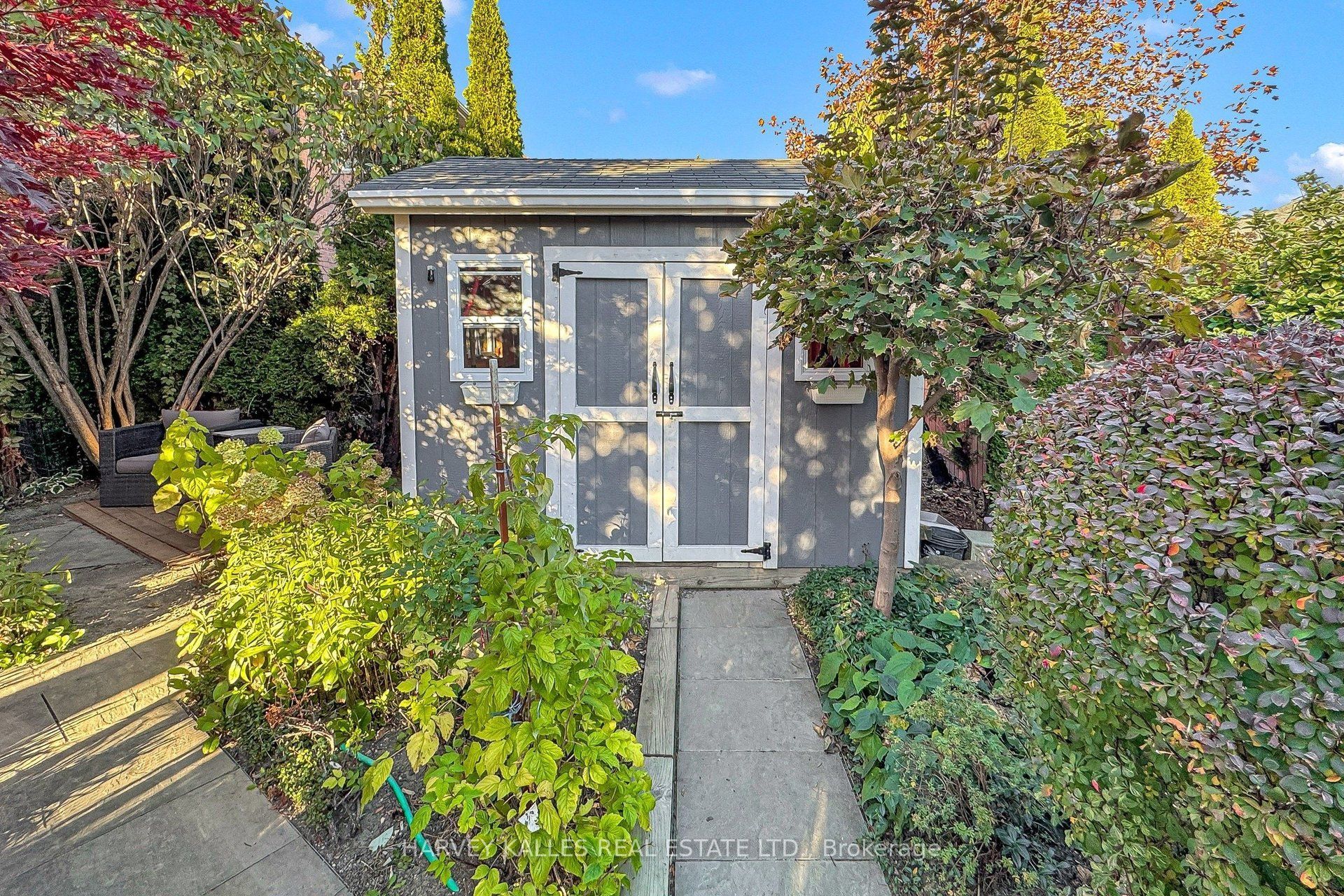 10 Concorde Drive Property Photo 43