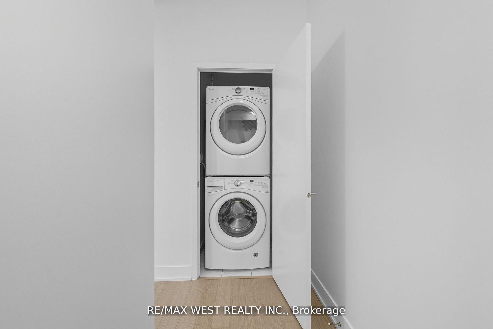 20 Shore Breeze Drive 702 Property Photo 22