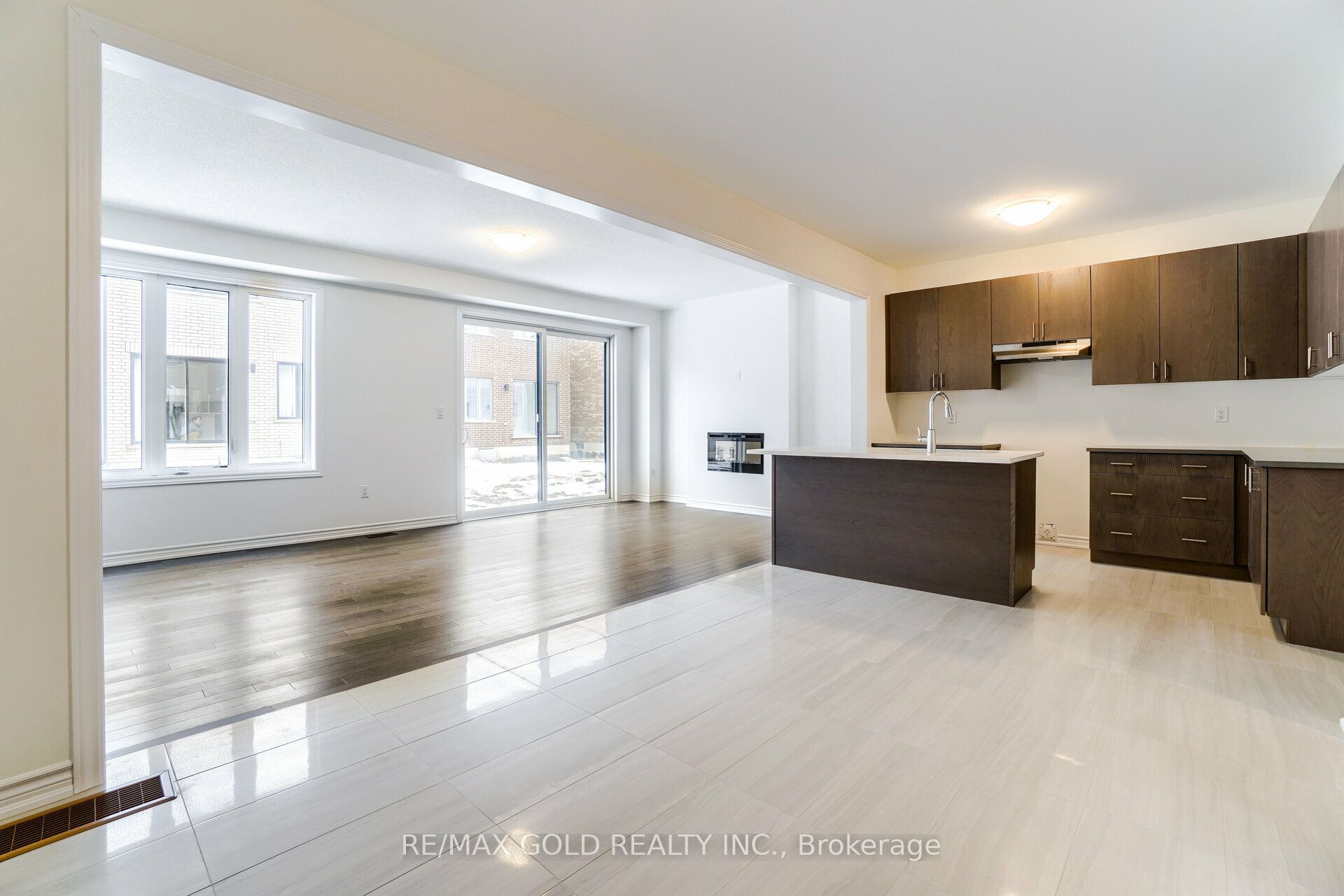 26 Del Grappa Street Property Photo 9