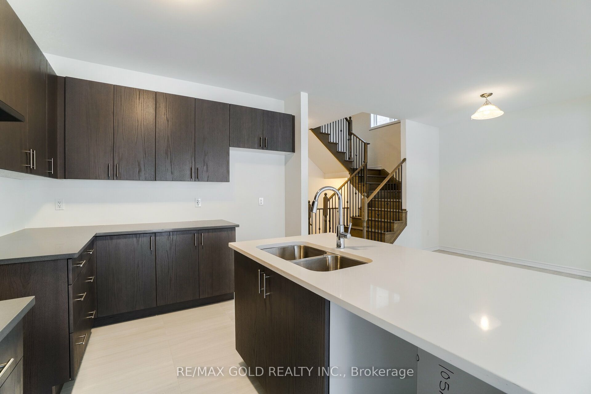26 Del Grappa Street Property Photo 12