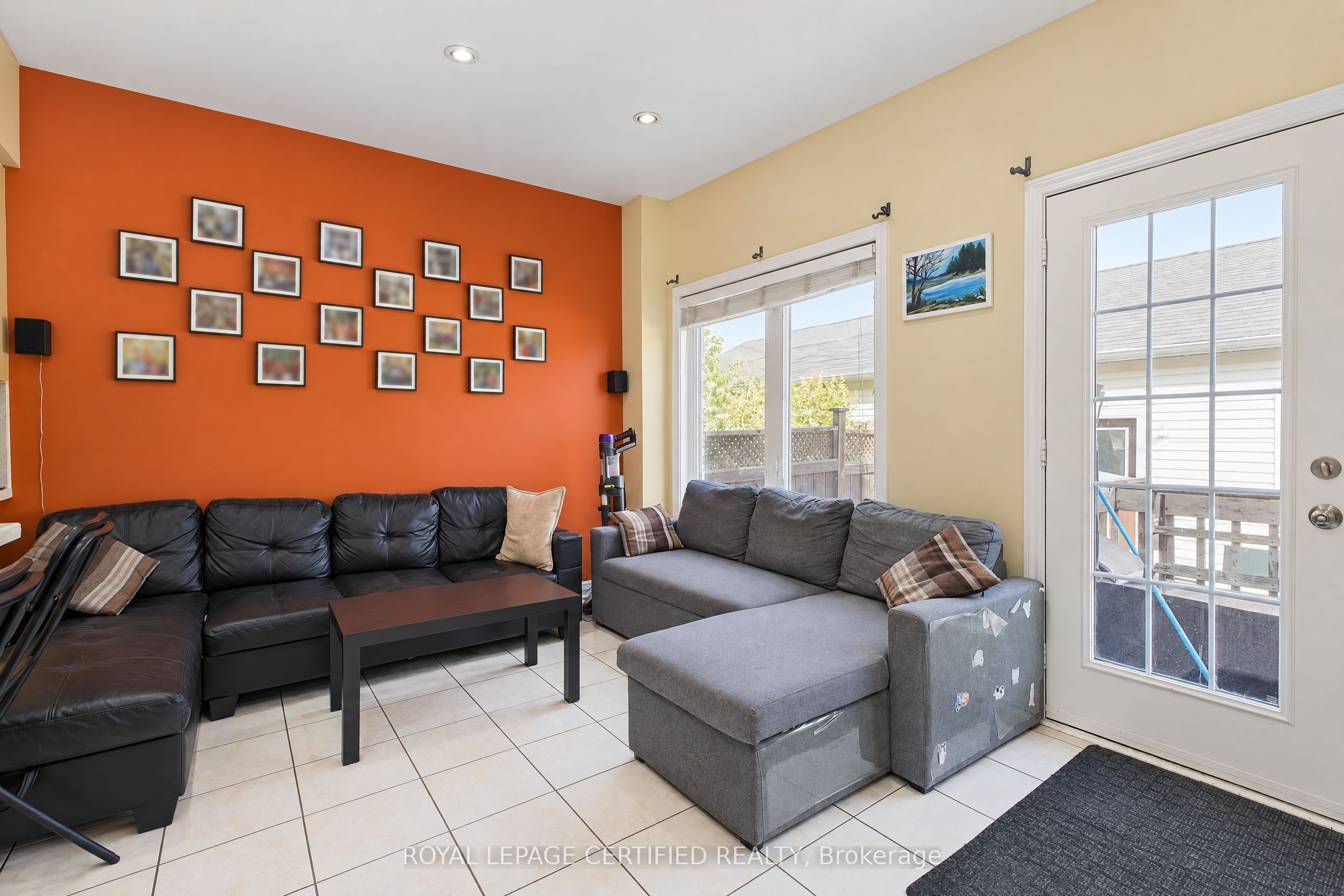 5481 Festival Drive Property Photo 9