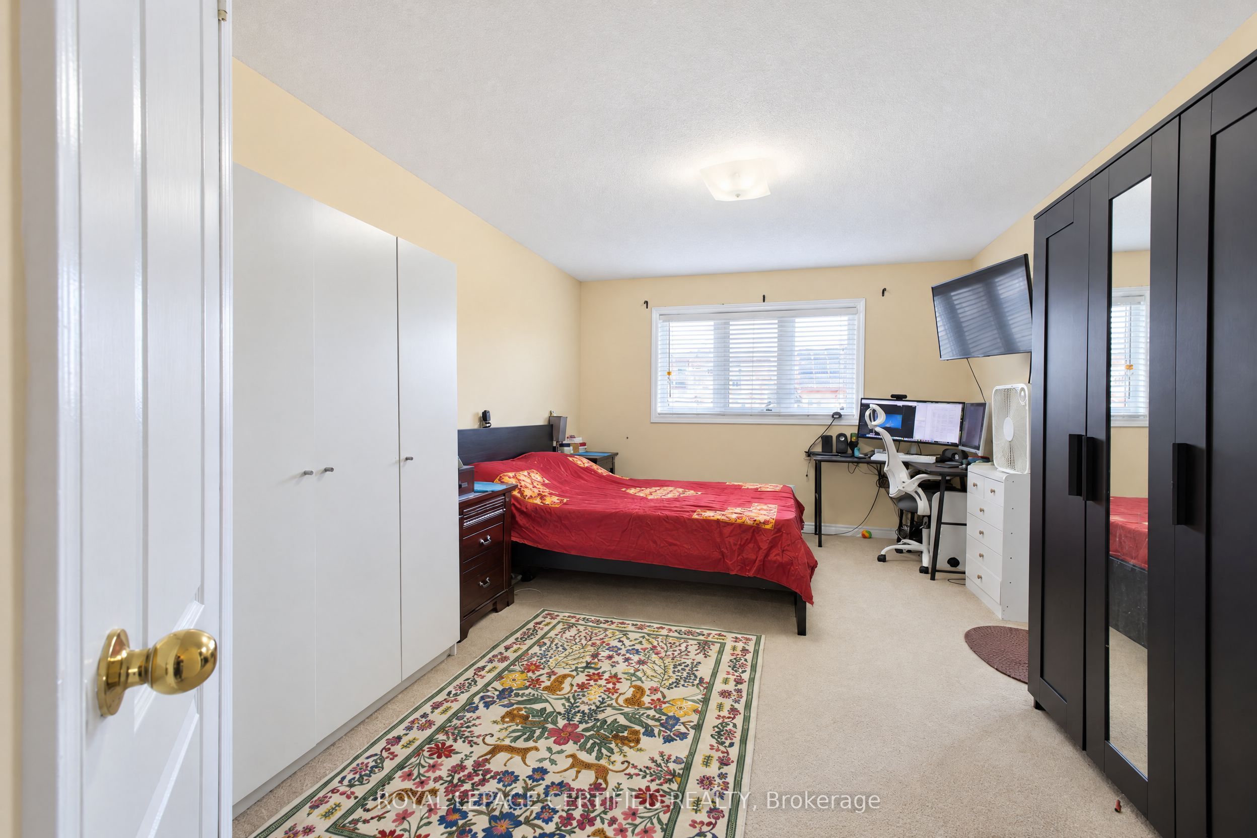 5481 Festival Drive Property Photo 12
