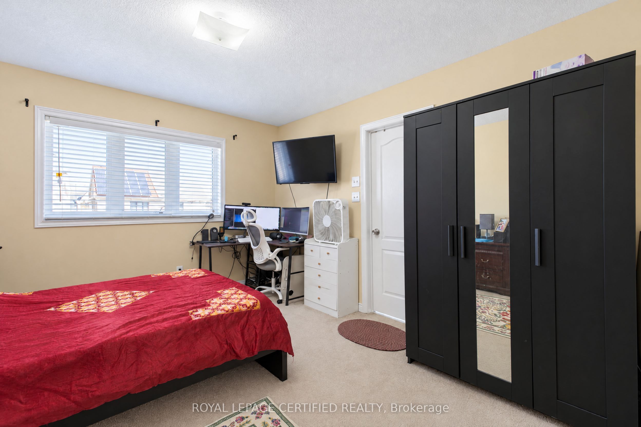 5481 Festival Drive Property Photo 14