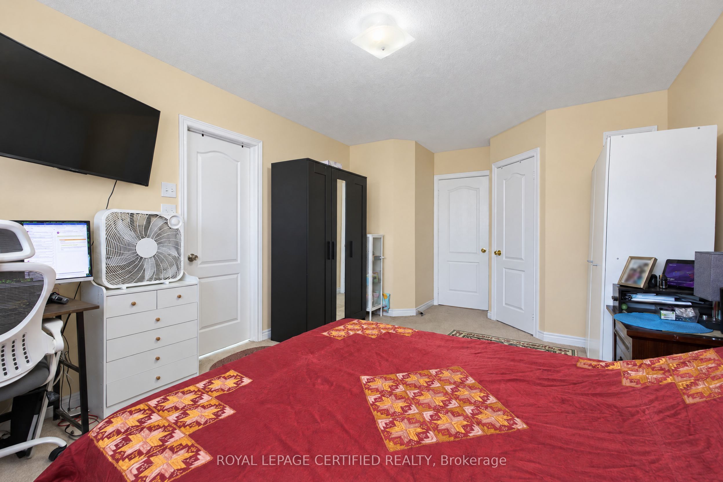 5481 Festival Drive Property Photo 15