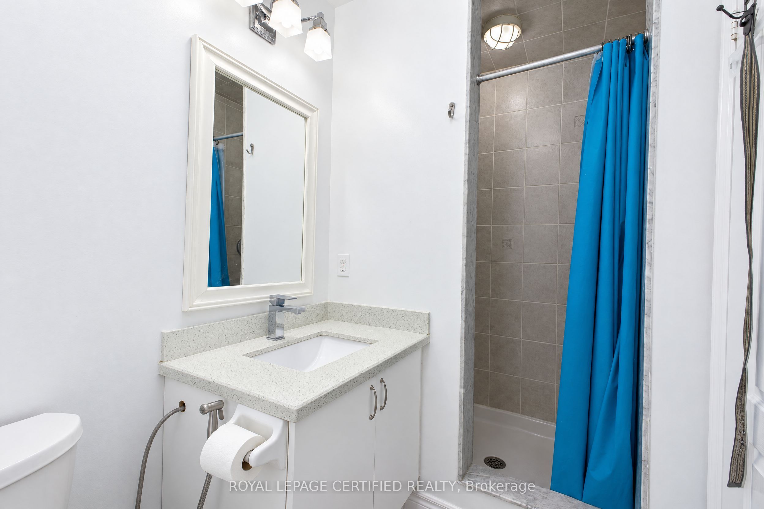 5481 Festival Drive Property Photo 16