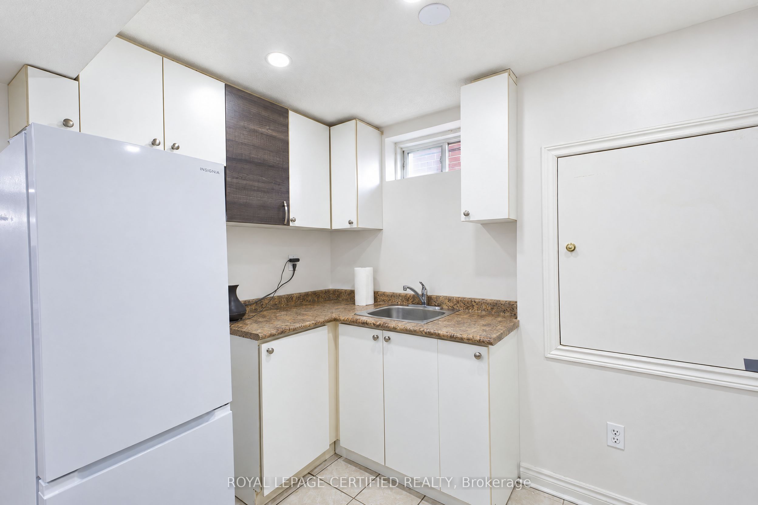 5481 Festival Drive Property Photo 27
