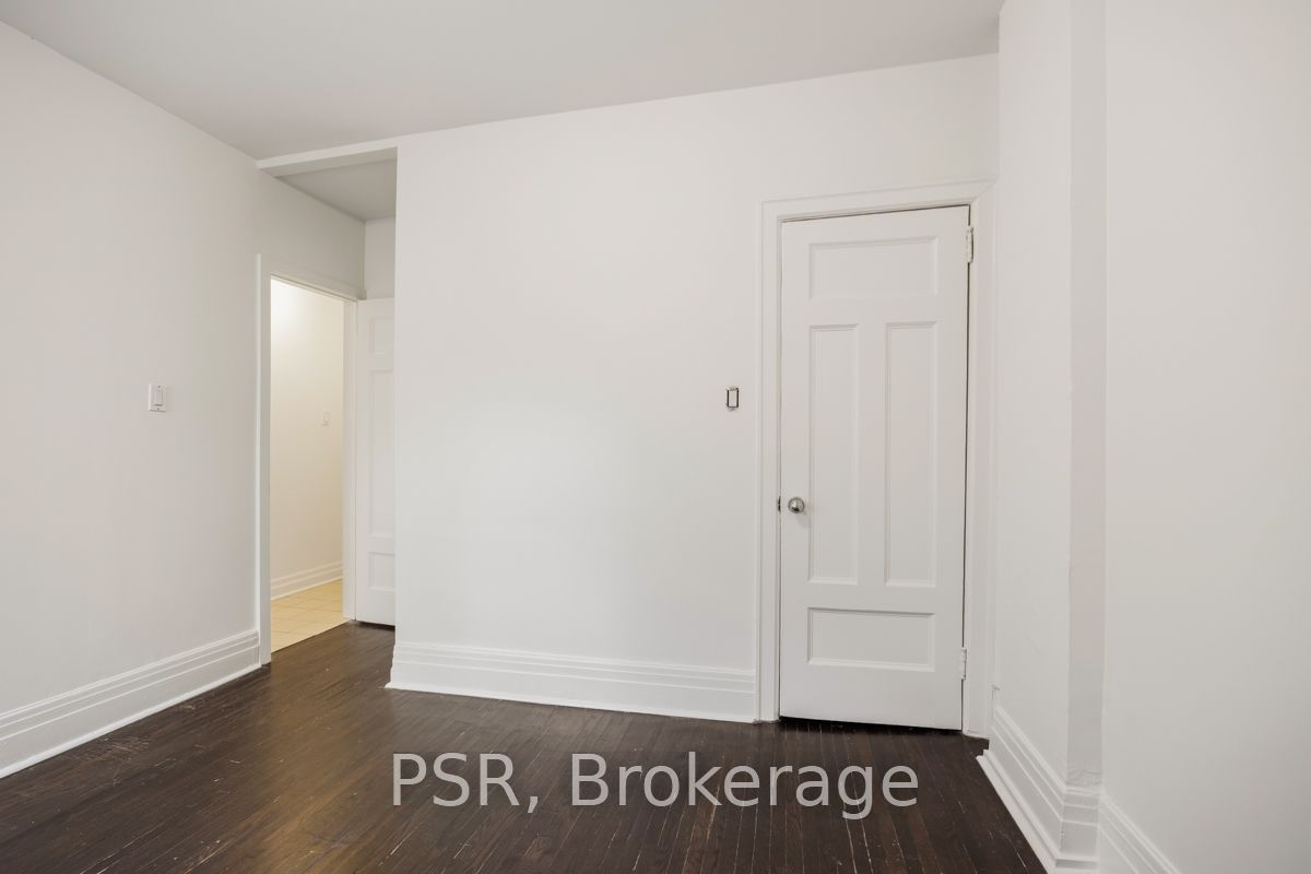 483 Parkside Drive 2b Property Photo 17