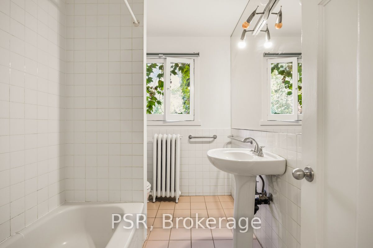 483 Parkside Drive 2b Property Photo 18