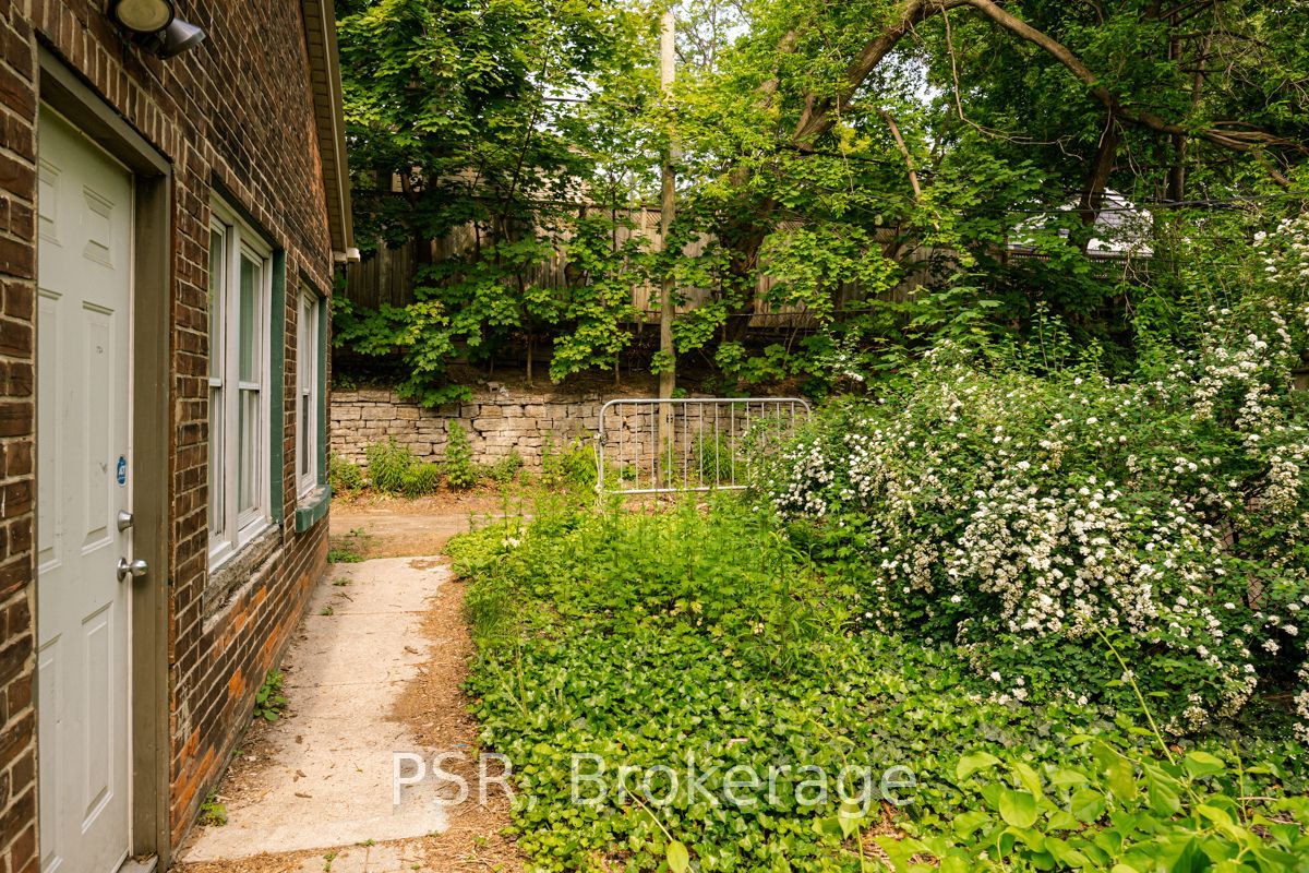 483 Parkside Drive 2b Property Photo 24