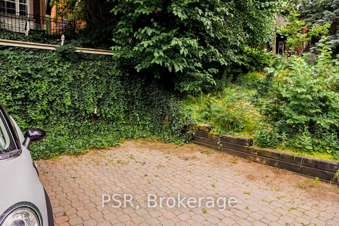 483 Parkside Drive 2b Property Photo 27