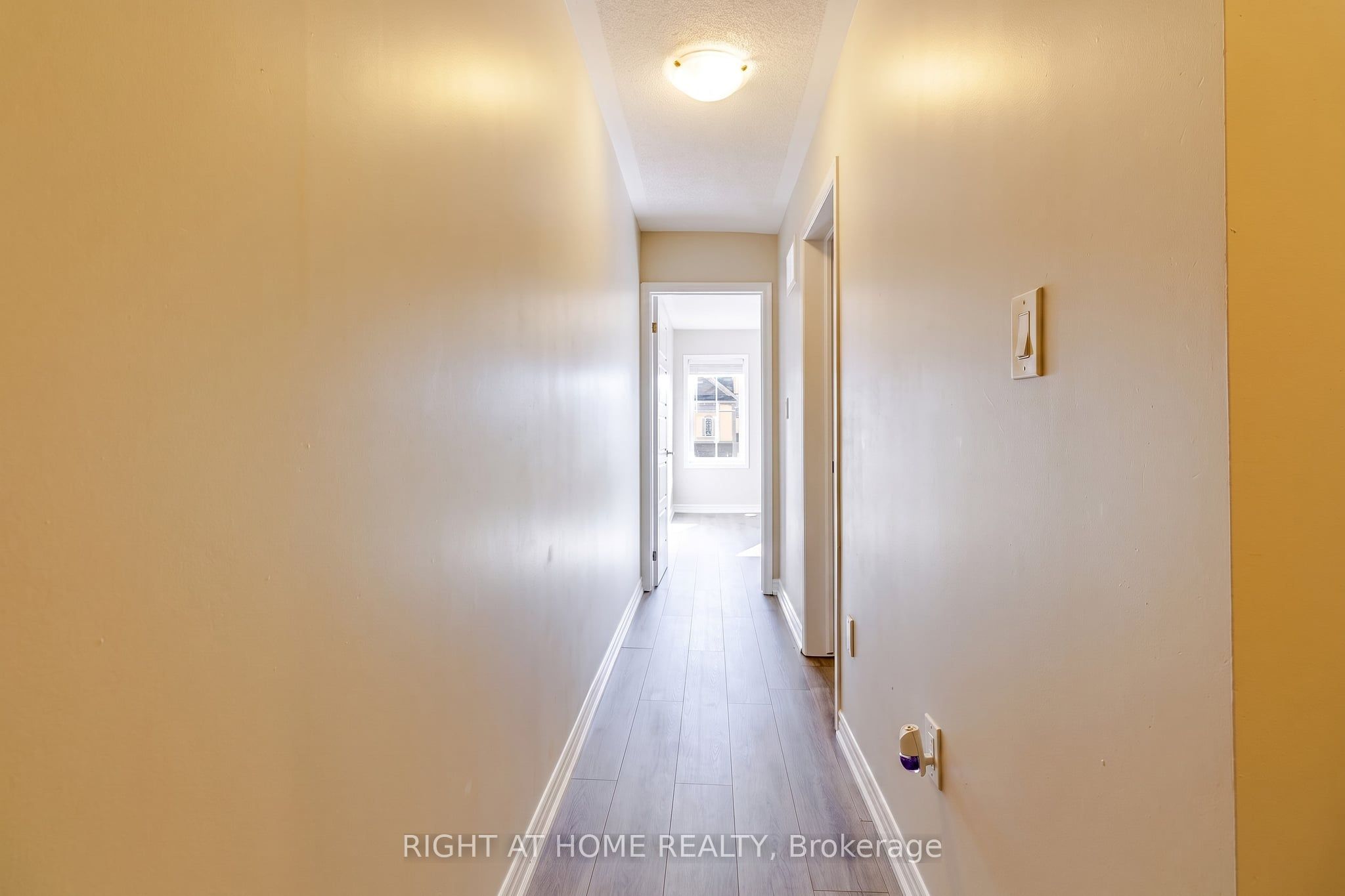 74 Frost Court Property Photo 18