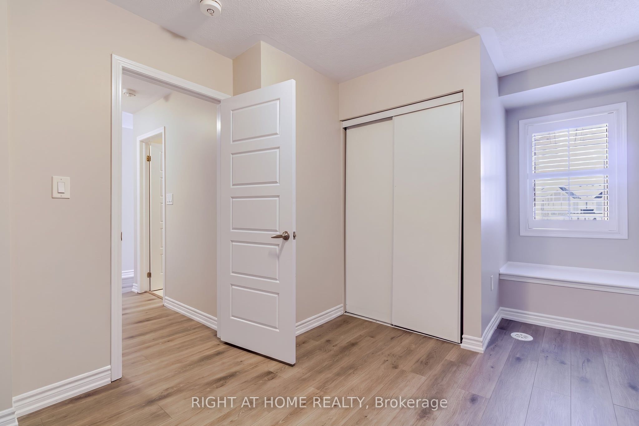 74 Frost Court Property Photo 24