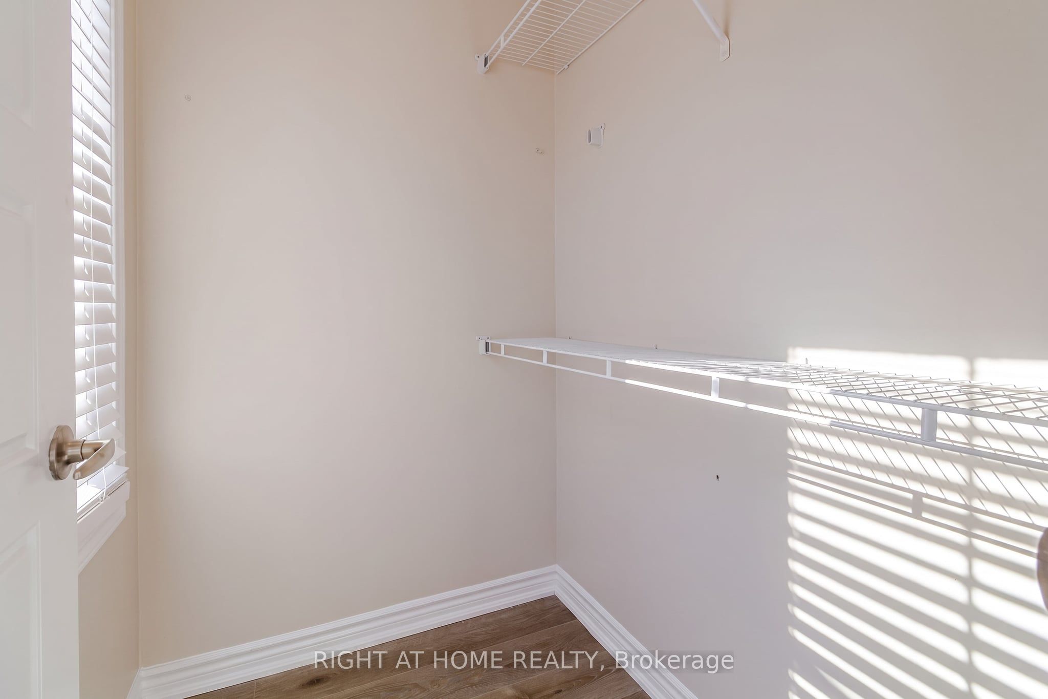 74 Frost Court Property Photo 26