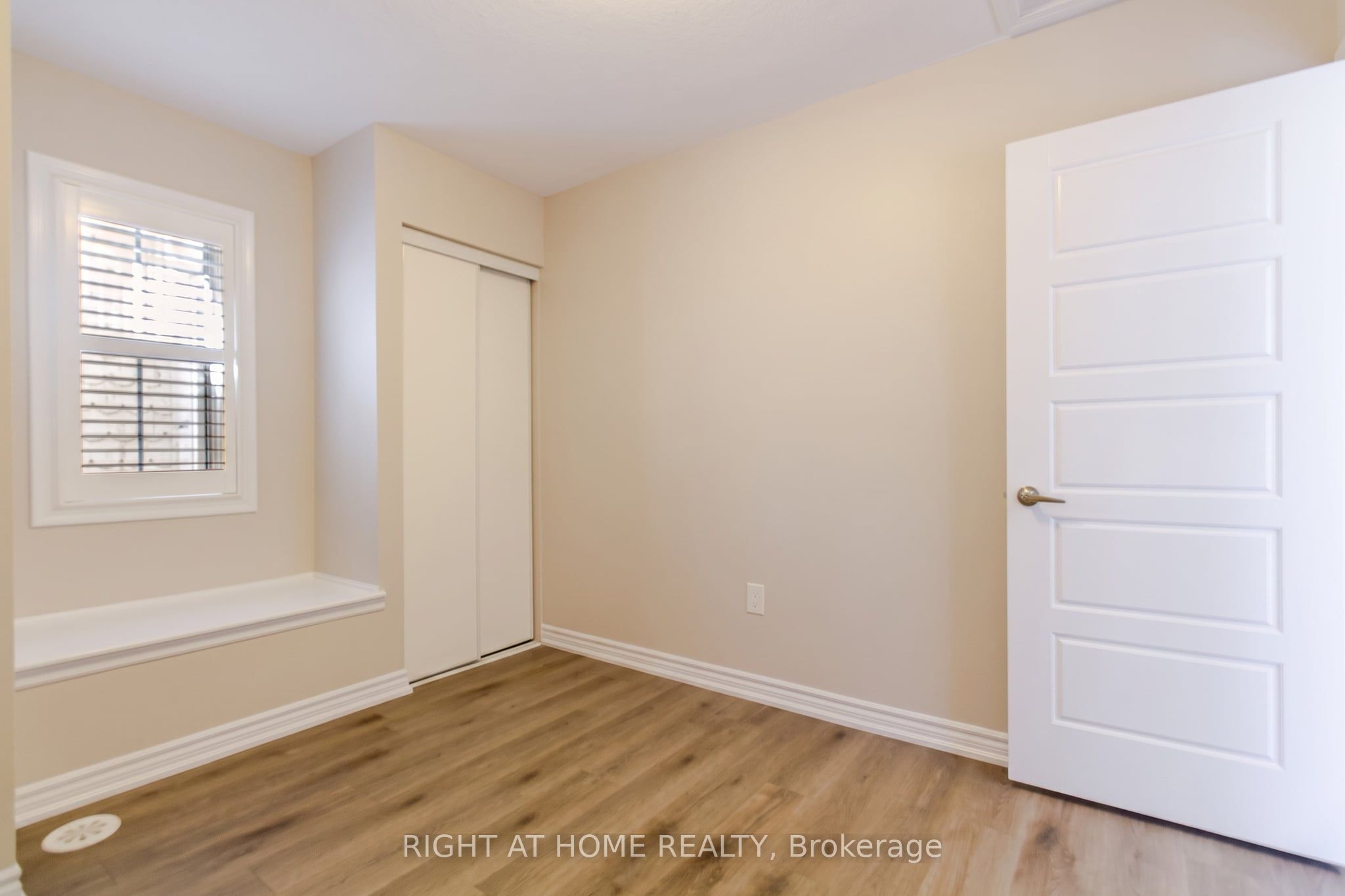 74 Frost Court Property Photo 29