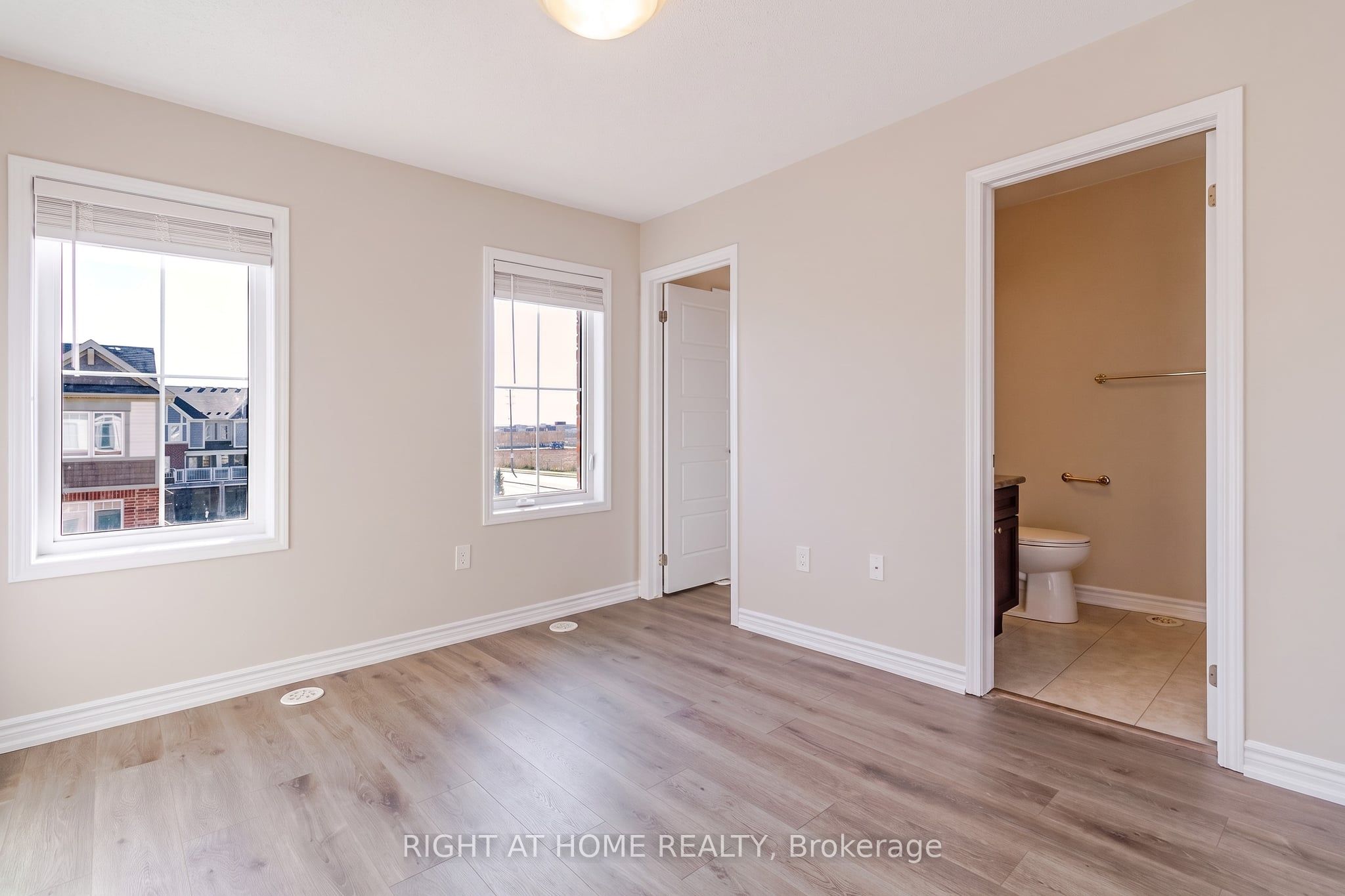 74 Frost Court Property Photo 30