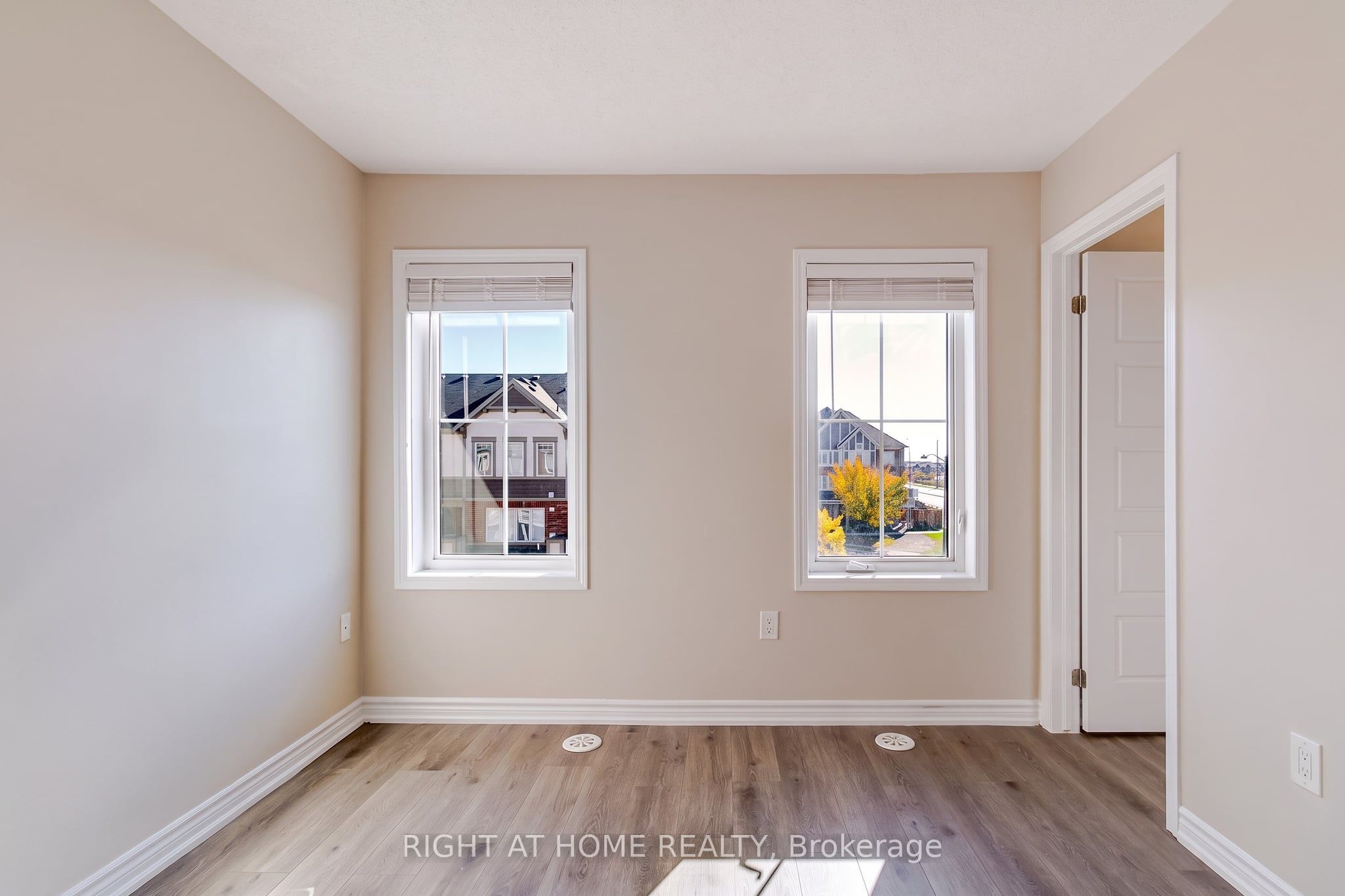 74 Frost Court Property Photo 32