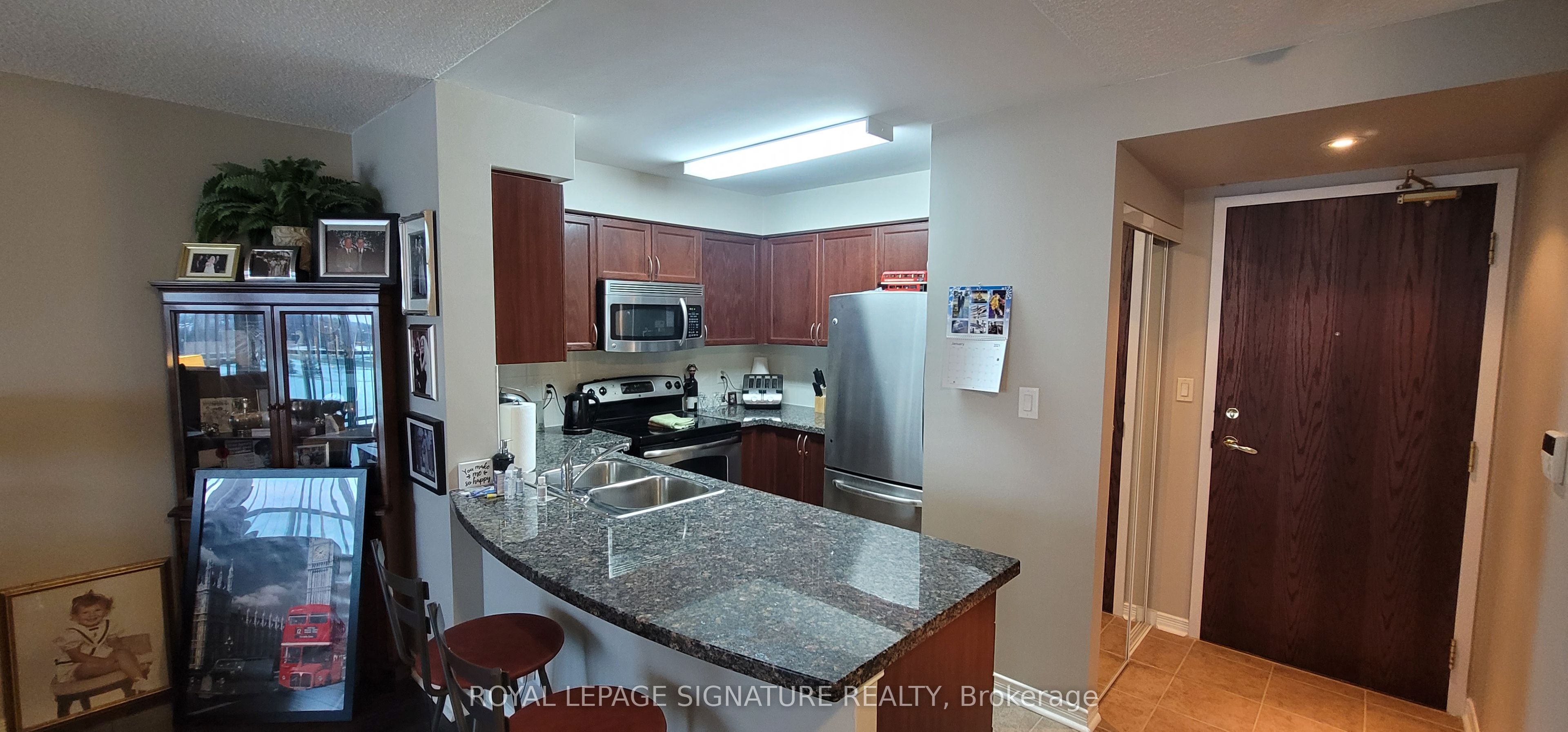 4850 Glen Erin Drive 606 Property Photo 6