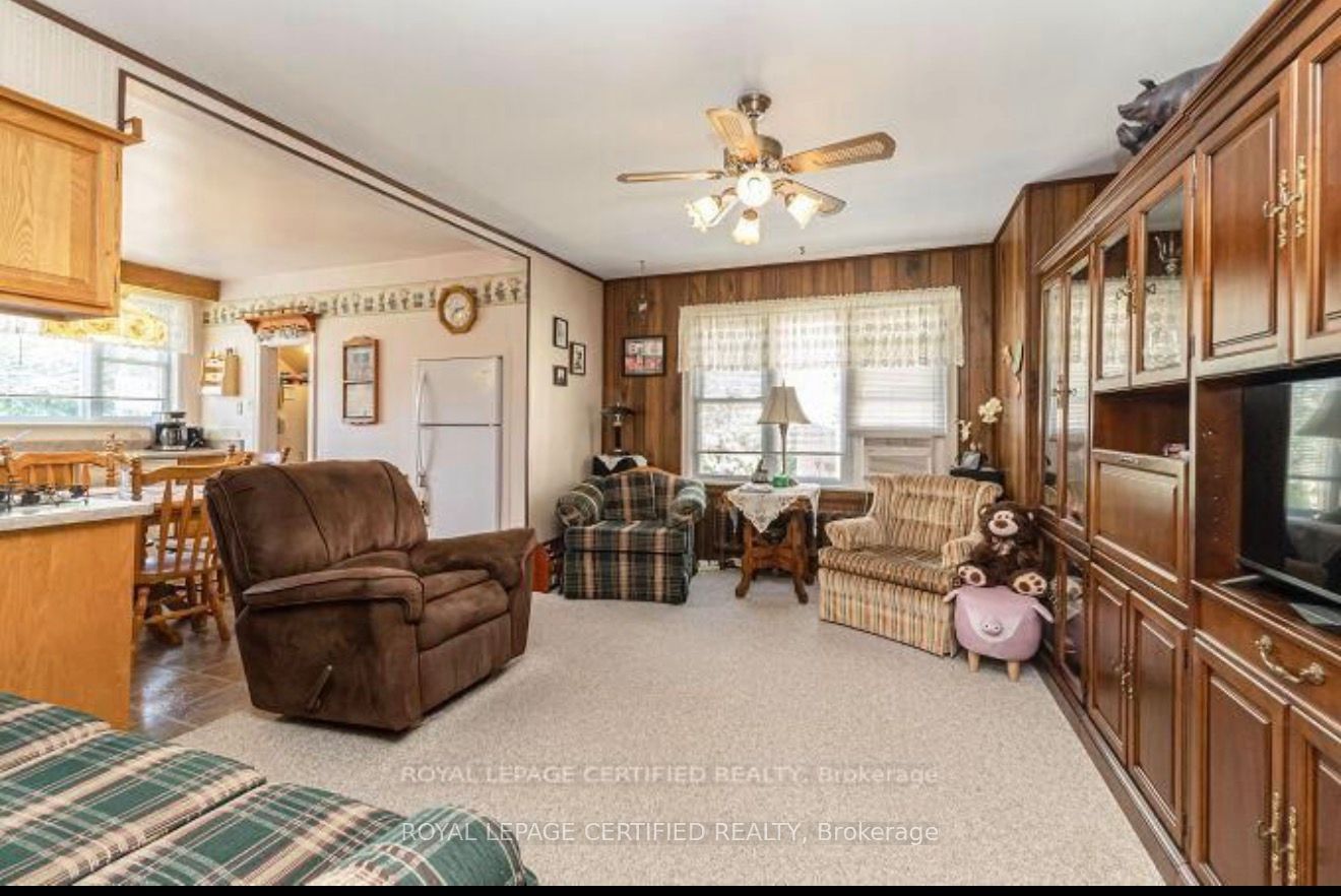 21 Denison Avenue Property Photo 15