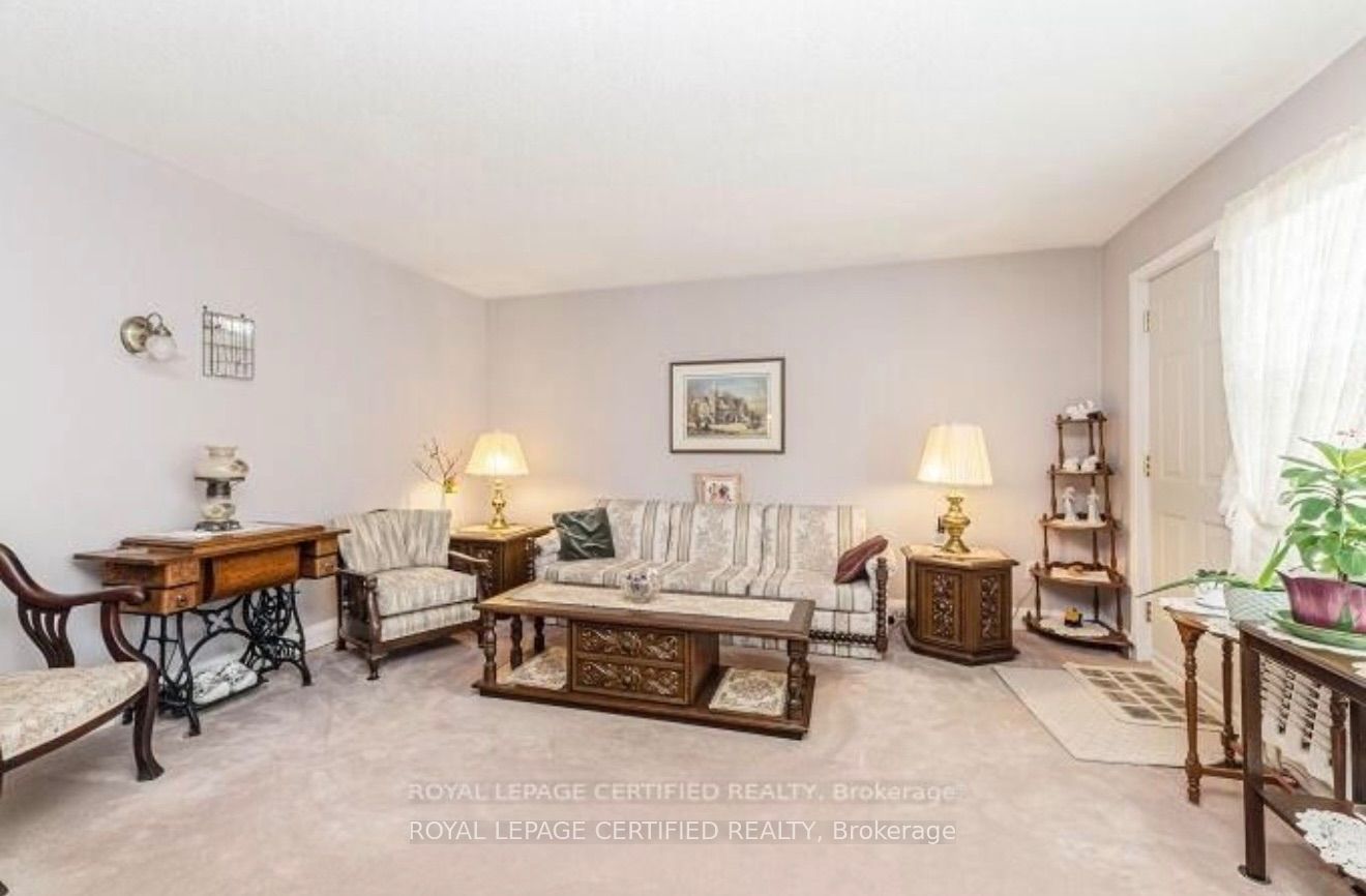 21 Denison Avenue Property Photo 22