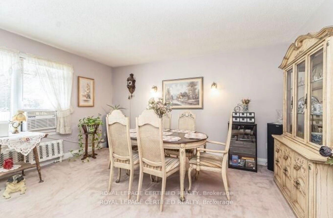21 Denison Avenue Property Photo 23