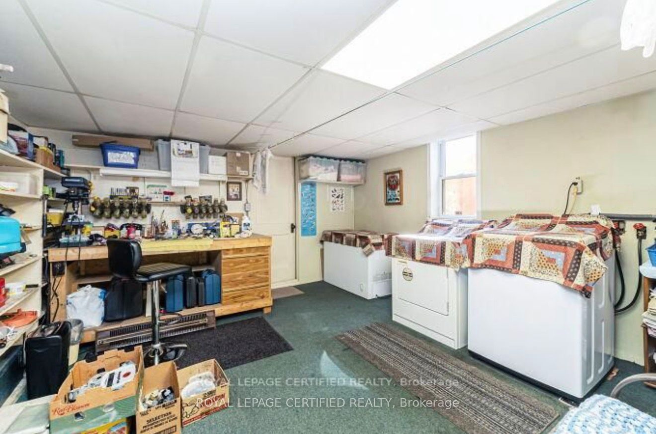 21 Denison Avenue Property Photo 27