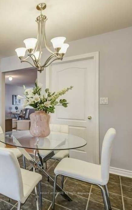 693 Macbeth Heights Property Photo 8