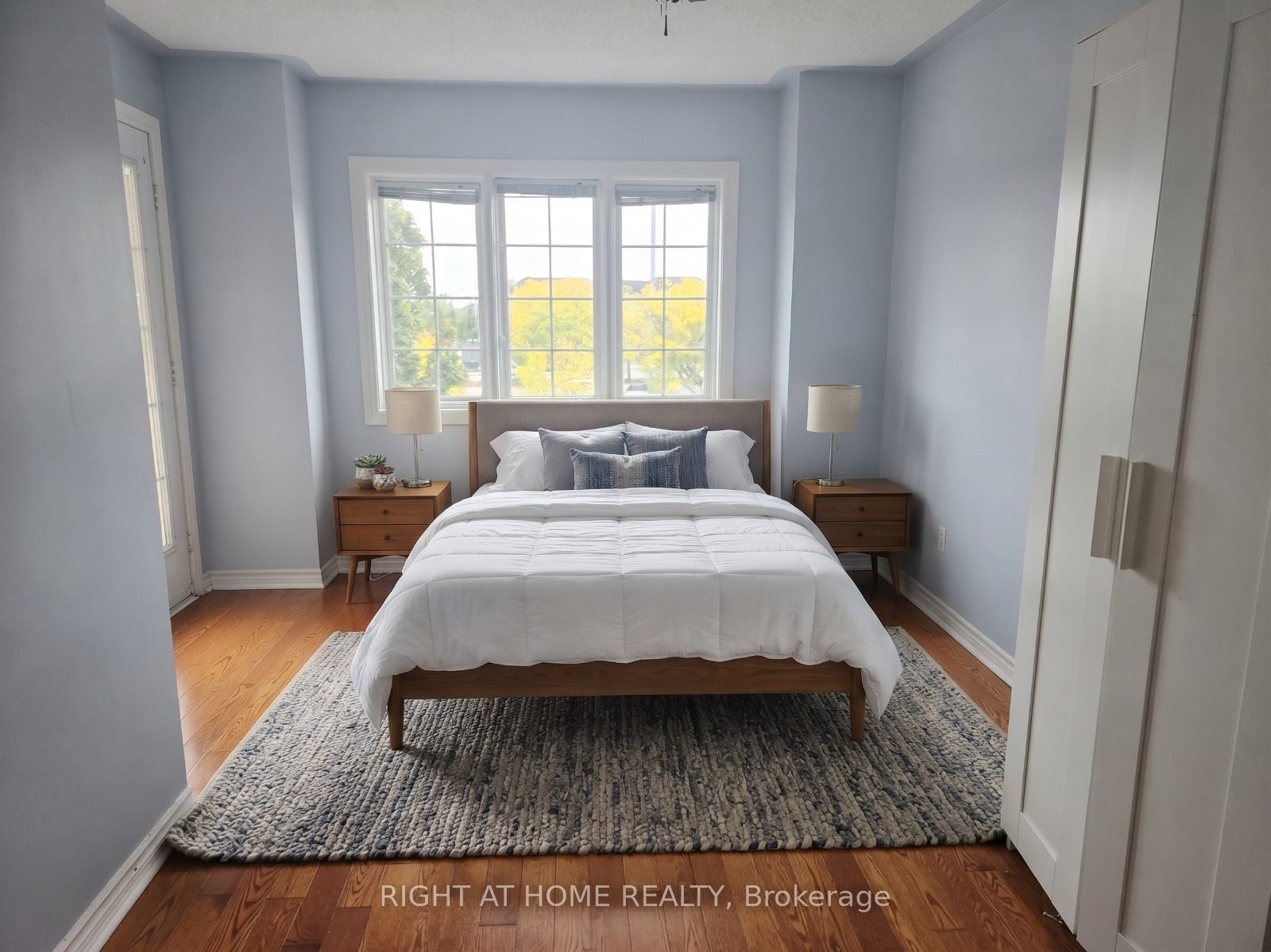 693 Macbeth Heights Property Photo 17