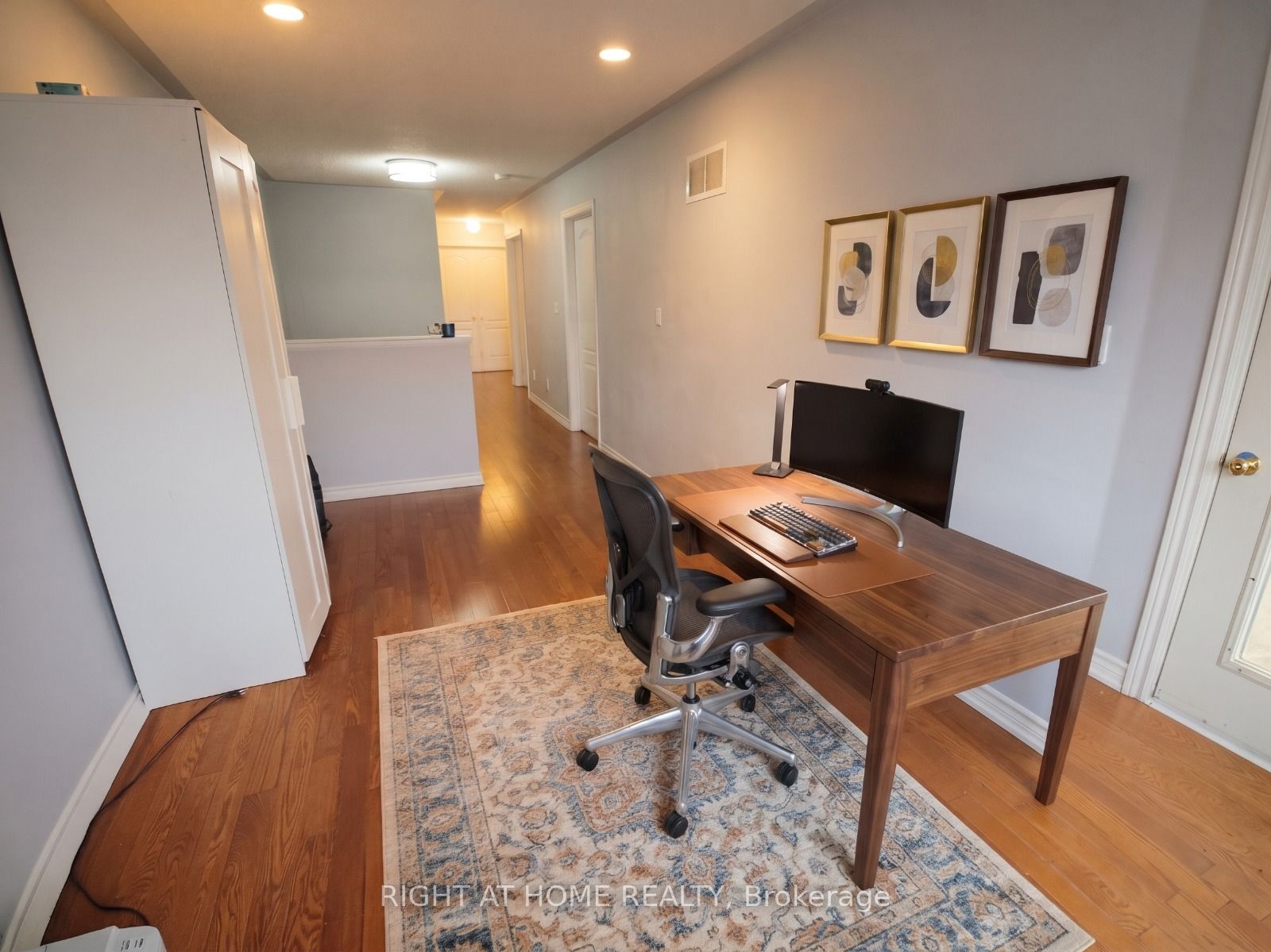 693 Macbeth Heights Property Photo 18