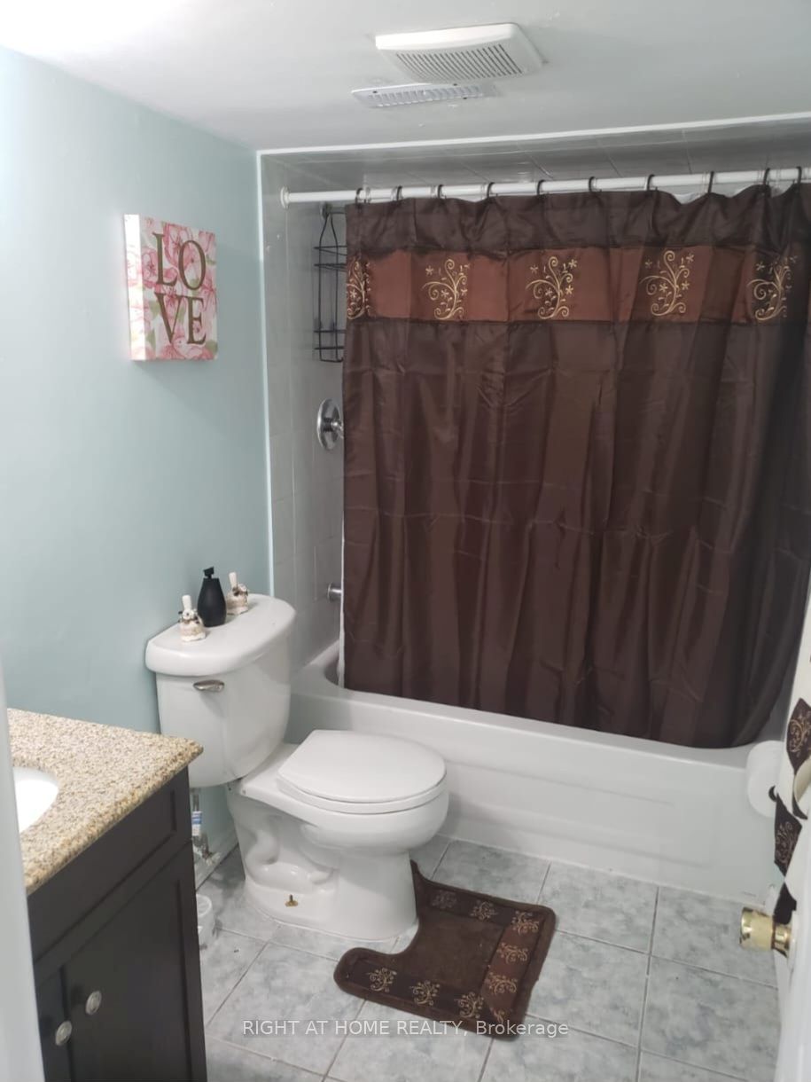 693 Macbeth Heights Property Photo 28